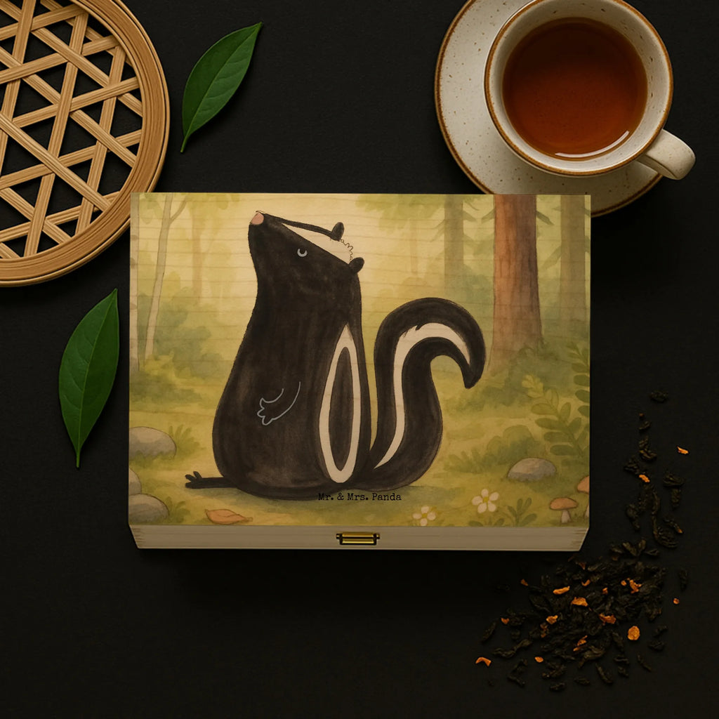  skunk Sit Design know-it-all, stinky, wild animal, predator, law