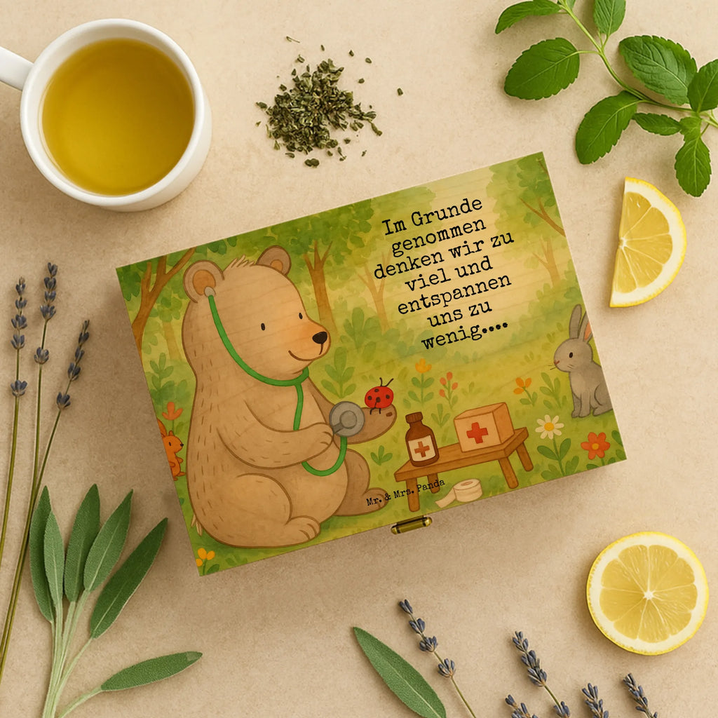 tee sortierbox Bär Arzt Design tee organizer box, teebeutel aufbewahrung, teeaufbewahrung, teebox, teebeutelbox, aufbewahrungsbox tee, tee organizer, teebehälter, box für tee, teekiste, holzteebox, box für teebeutel, teebox für teebeutel, teebeutel organizer, aufbewahrungsbox für teebeutel, teebeutel behälter, aufbewahrung tee, teebeutel aufbewahrungsbox, teeaufbewahrungsbox, holzteekiste, tee beutel halter, tee sortierbox, teedose, teekasten, tee kiste, vorratsbox tee, Teddy, Bär, Teddybär, Doktor, Ärztin, Professor, Arzt, Doktorin, Professorin