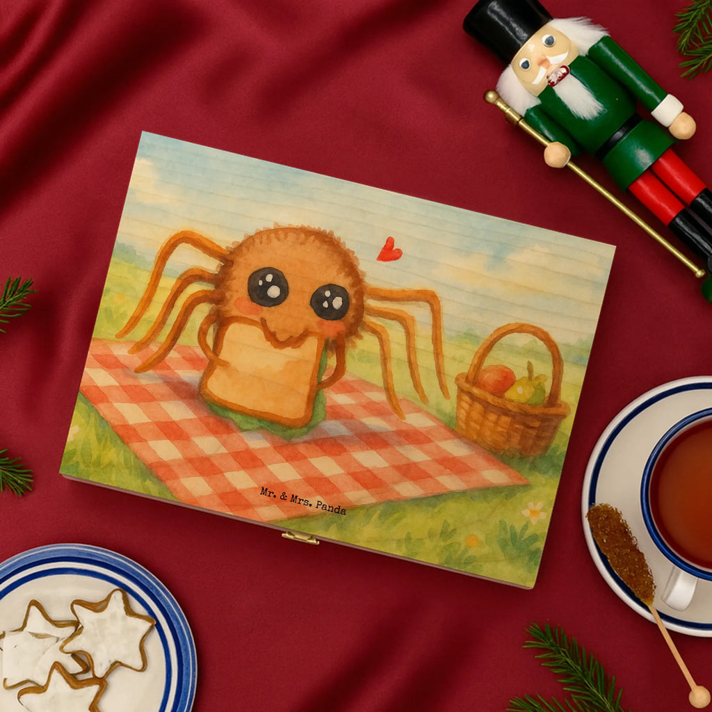 teebox Spinne Agathe Sandwich Design teeaufbewahrung, teebeutel aufbewahrungsbox, aufbewahrungsbox tee, teebeutel behälter, box für teebeutel, tee kiste, teebeutelbox, aufbewahrung tee, tee beutel halter, teebox, teebox für teebeutel, tee sortierbox, teeaufbewahrungsbox, tee organizer box, teedose, tee organizer, vorratsbox tee, aufbewahrungsbox für teebeutel, teebeutel organizer, holzteekiste, teekasten, teebeutel aufbewahrung, holzteebox, box für tee, teebehälter, teekiste, Spinne Agathe, Spinne, Agathe, Videos, Merchandise, Mut, Hungrig, Alles wird gut, Verfressen, Lebensfreude, Hunger, Glück