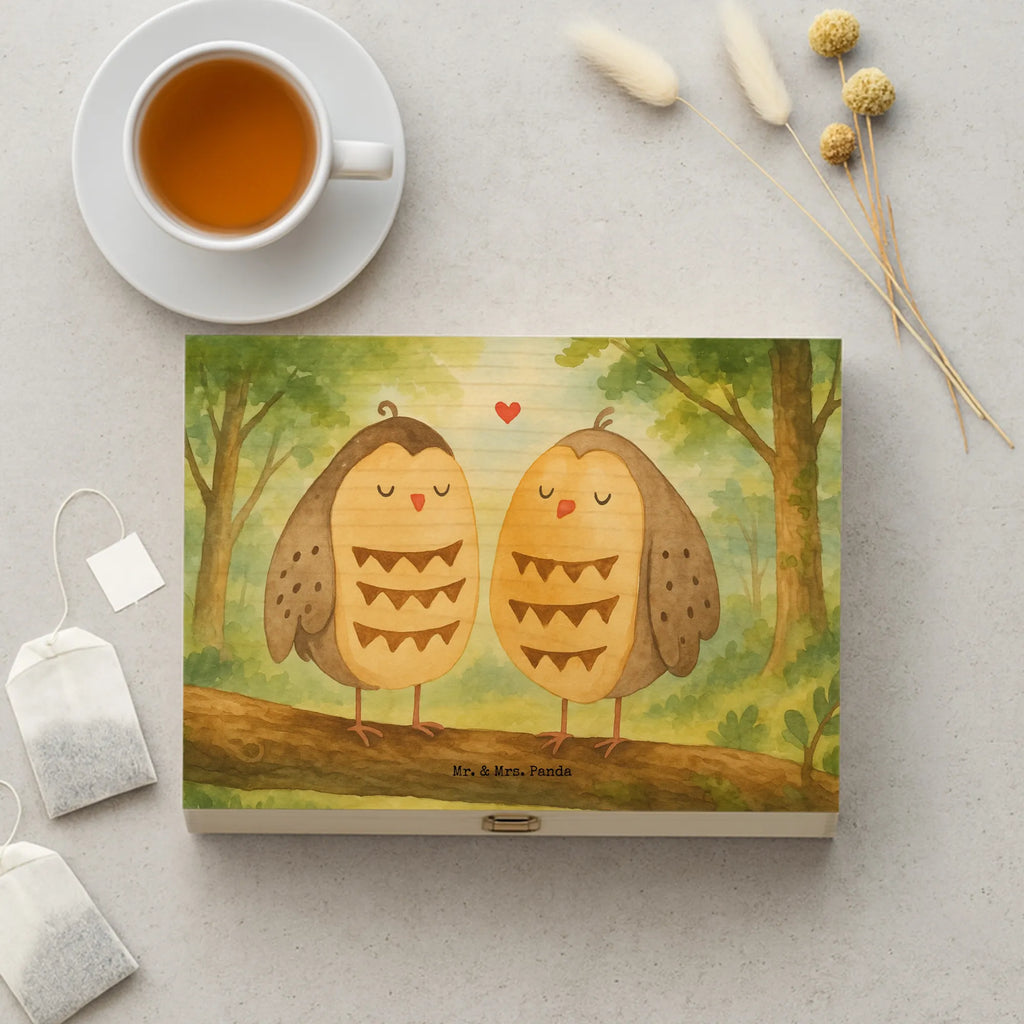 teebox Eulen Liebe Design teebeutelbox, teebox für teebeutel, tee organizer, teedose, tee sortierbox, teekiste, teebox, vorratsbox tee, tee beutel halter, teebehälter, teebeutel aufbewahrungsbox, teeaufbewahrungsbox, box für tee, teekasten, holzteebox, aufbewahrung tee, teeaufbewahrung, tee organizer box, aufbewahrungsbox tee, holzteekiste, aufbewahrungsbox für teebeutel, teebeutel organizer, box für teebeutel, tee kiste, teebeutel behälter, teebeutel aufbewahrung, Eule, Liebe, Freund, Freundin Geschenk, Wortspiel lustig, Liebe Spruch, Owl, Eule Deko, All you need is love, Hochzeit Spruch