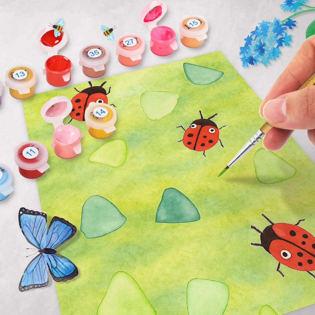 Malowanie według numerów biedronka wzornictwo Design Malen nach Zahlen, leinwand malset, diy set, kreativ set, zahlenbilder, malset, malen nach zahlen set, Muster, Grüne Punkte, Niedlich, Aquarell, Marienkäfer, Verspielt