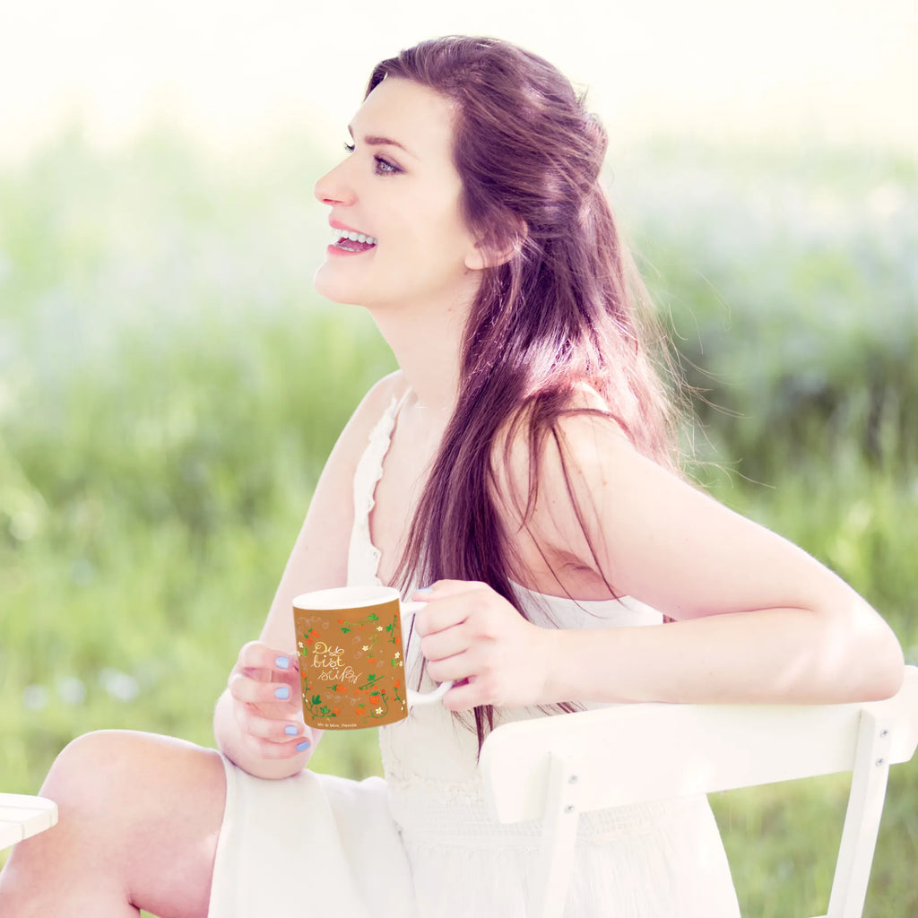 Tasse Erdbeeren Du bist süß Geschenktasse, Porzellantasse, Bürotasse, Tasse mit Zitaten, Teetasse, Tasse mit Motiven, Keramiktasse, Kaffeetasse, Tasse, Blumen Deko, Frühlings Deko, Sommer Deko, Dekoration, positive Botschaft, Naturliebhaber, Outdoor, Natur, Abenteuer, Kompliment, Liebe Spruch, Jahrestag, Geschenk Freundin, Geschenk Partner, Du bist süß, Deko, Liebe Zitat, süß, Erdbeere