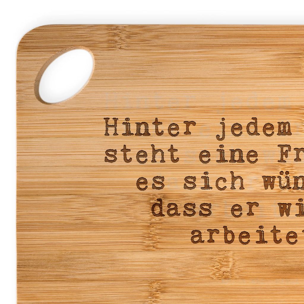 Brett Hinter jedem Rentner steht... Brett, Hackbrett, Frühstücksbrett, Holzbrettchen, Küchenbrett, Holzbrett, Servierbrett, Schneidebrett, Spruch, Sprüche, lustige Sprüche, Weisheiten, Zitate, Spruch Geschenke, Spruch Sprüche Weisheiten Zitate Lustig Weisheit Worte