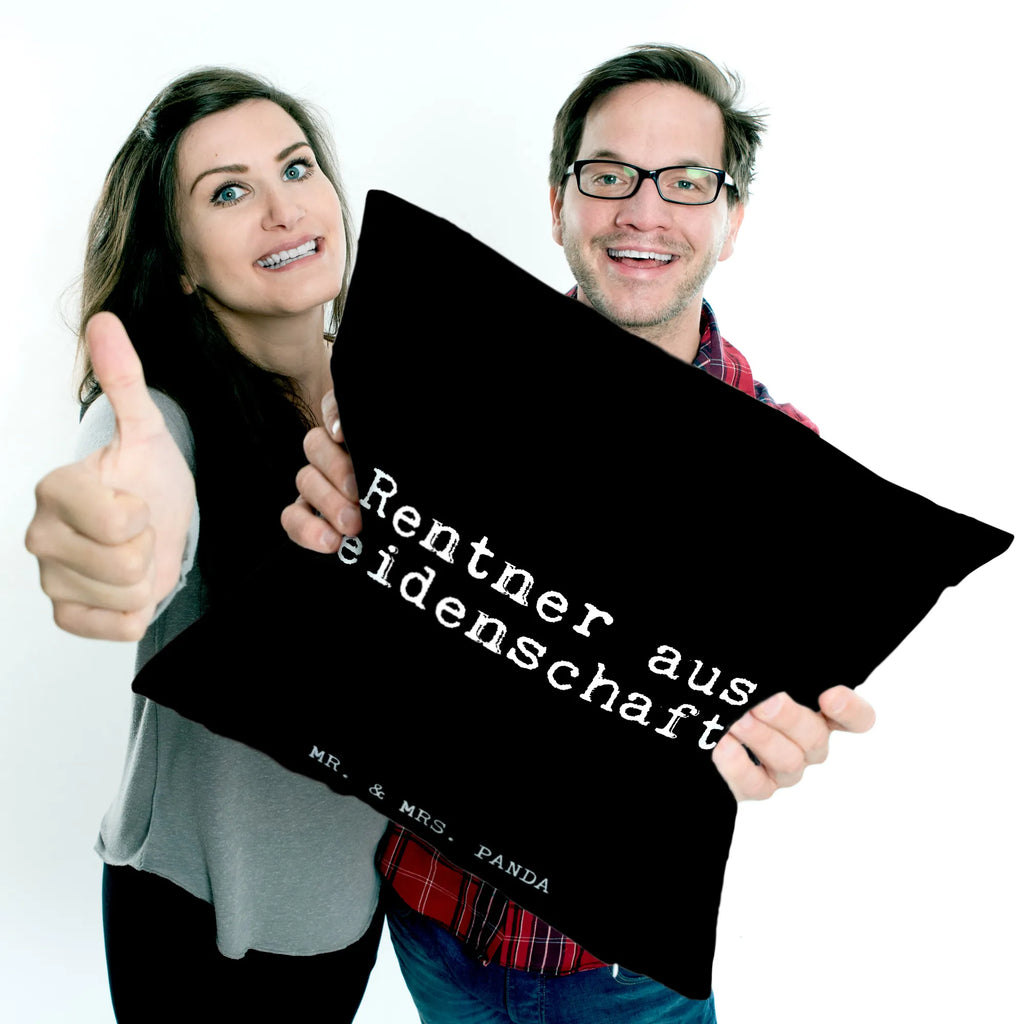 40x40 Kissen Fun Talk Rentner aus Leidenschaft! Dekokissen 40x40, Sofakissen, Kissenhülle, Kopfkissen 40x40, Dekokissen, sitzkissen, Kissen 40x40, Kissenhülle 40x40, Zierkissen, Kissenbezug 40x40, Kissen, Motivkissen, Kopfkissen, Sofakissen 40x40, Kissenbezüge, Kissen 40x40 Waschbar, Dekokissen Sofa, Couchkissen, sofakissen, Spruch, Sprüche, lustige Sprüche, Weisheiten, Zitate, Spruch Geschenke, Glizer Spruch Sprüche Weisheiten Zitate Lustig Weisheit Worte