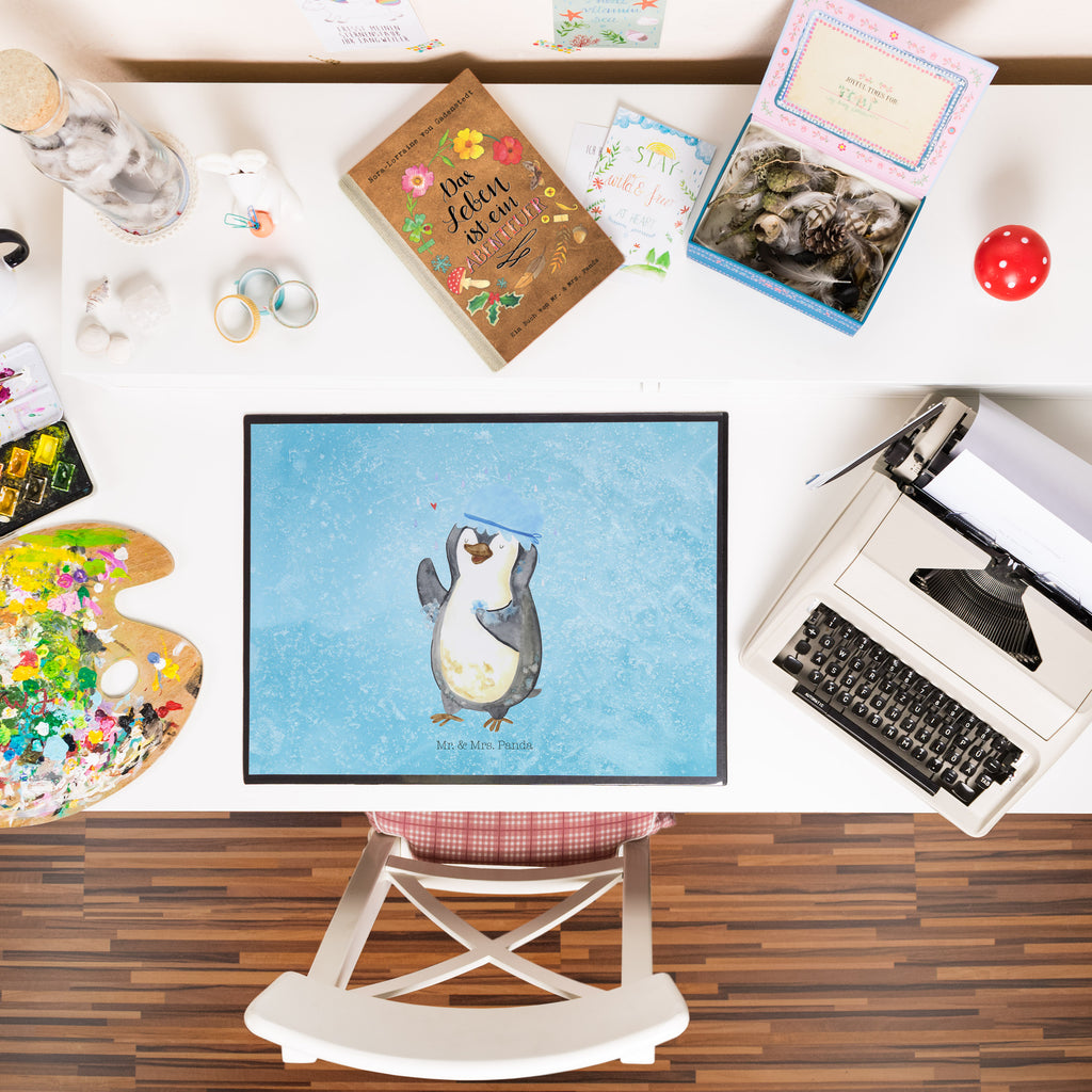 Schreibtischunterlage Pinguin duscht Schreibunterlage, Schreibtischauflage, Bürobedarf, Büroartikel, Schreibwaren, Schreibtisch Unterlagen, Schreibtischunterlage Groß, Pinguin, Pinguine, Dusche, duschen, Lebensmotto, Motivation, Neustart, Neuanfang, glücklich sein