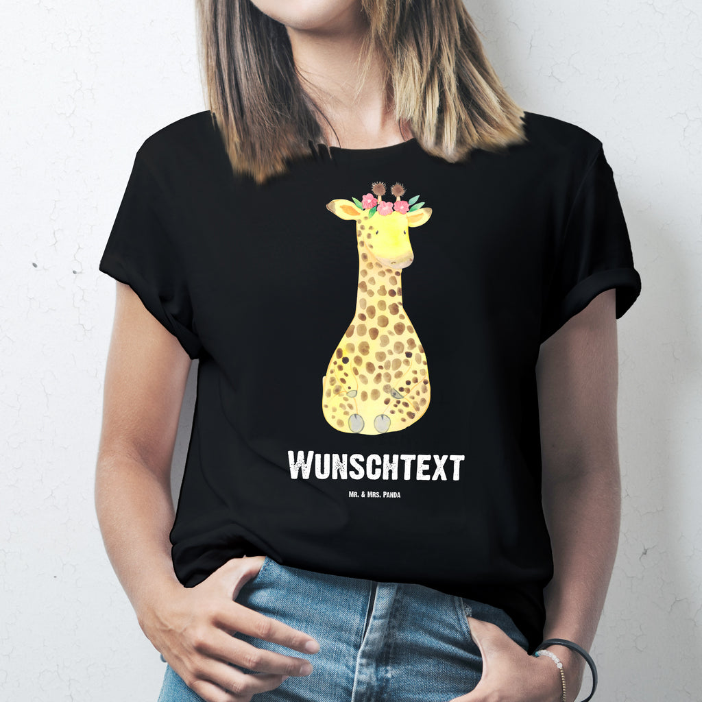 Personalisiertes T-Shirt Giraffe Blumenkranz T-Shirt Personalisiert, T-Shirt mit Namen, T-Shirt mit Aufruck, Männer, Frauen, Afrika, Wildtiere, Giraffe, Blumenkranz, Abenteurer, Selbstliebe, Freundin