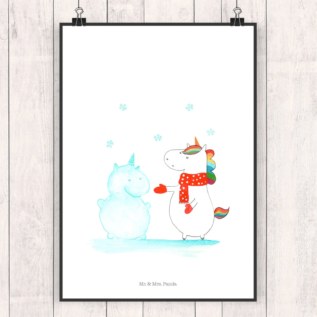 Poster unicorn snowman Wanddeko Bild, Wandposter, kunst für die wand, drucke, Posterdruck, Kunstdruck, Bild für Wand, grafikposter, kunstposter, Mr. & Mrs. Panda Poster, kunstdruck poster, Wanddekoration, wanddeko, Deko Bild, Bild, wanddruck, Poster, Plakat, wandkunst, Designposter, Wandschmuck, Wandbild, Einhorn Deko, Einhörner, Einhorn, Unicorn, kalt, Handschuhe, Mütze, Winter, Schnee, Schneemann, Kuchen, Weihnachten, X-Mas