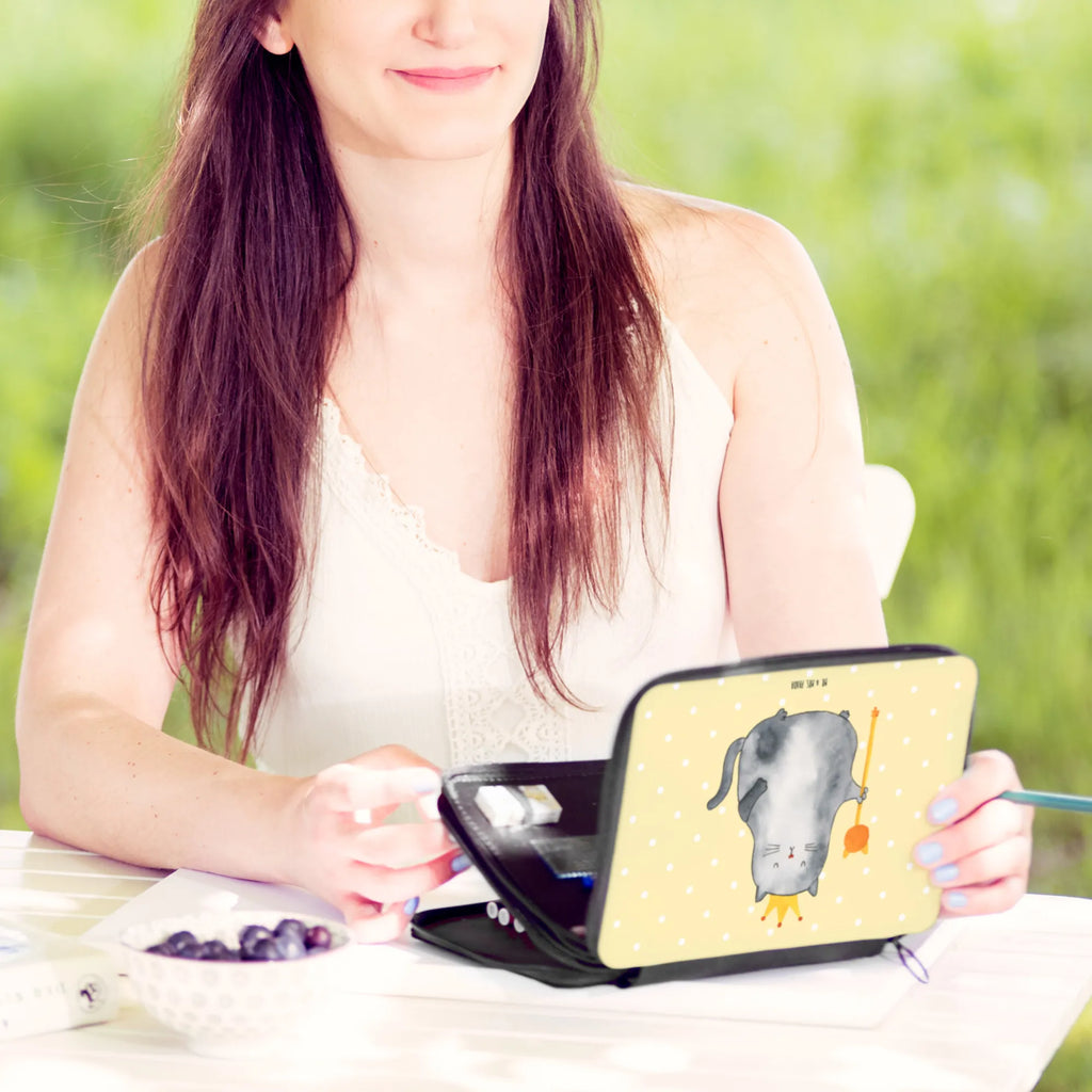 Leather folder Cat king gift, primary school, pencil case, enrolment, pupil, pencil bag, motif, pen roll, school, child, cat, tomcat, kitty, meow, kitten, housecat, mama cat, love cats, cat image, cat fan, cat lover, cat fancier, cat decoration, gift for cat lover, cat owner, funny cats, cat sayings, cat motto, funny cat gifts, fan merchandise, cat stuff, animal lover, pussy, first own apartment, pet, queen, cats, moving in, move, family, apartment, tenement, king