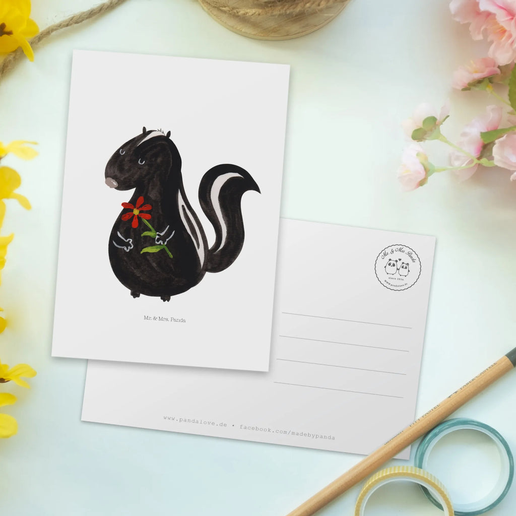 Pocztówka skunks kwiat Fotokarte, Ansichtskarten, Postkarte, bildkarte, Postkarten, Kunstkarten, Designkarte, spruchkarte, einzelkarte, Ansichtskarte, kunstkarte, Motivkarte, Grußkarte, Stinktier, Skunk, Dreams, Stinki, Tagträumer, Stinker, Wildtier, Verträumt, Raubtier, Träume