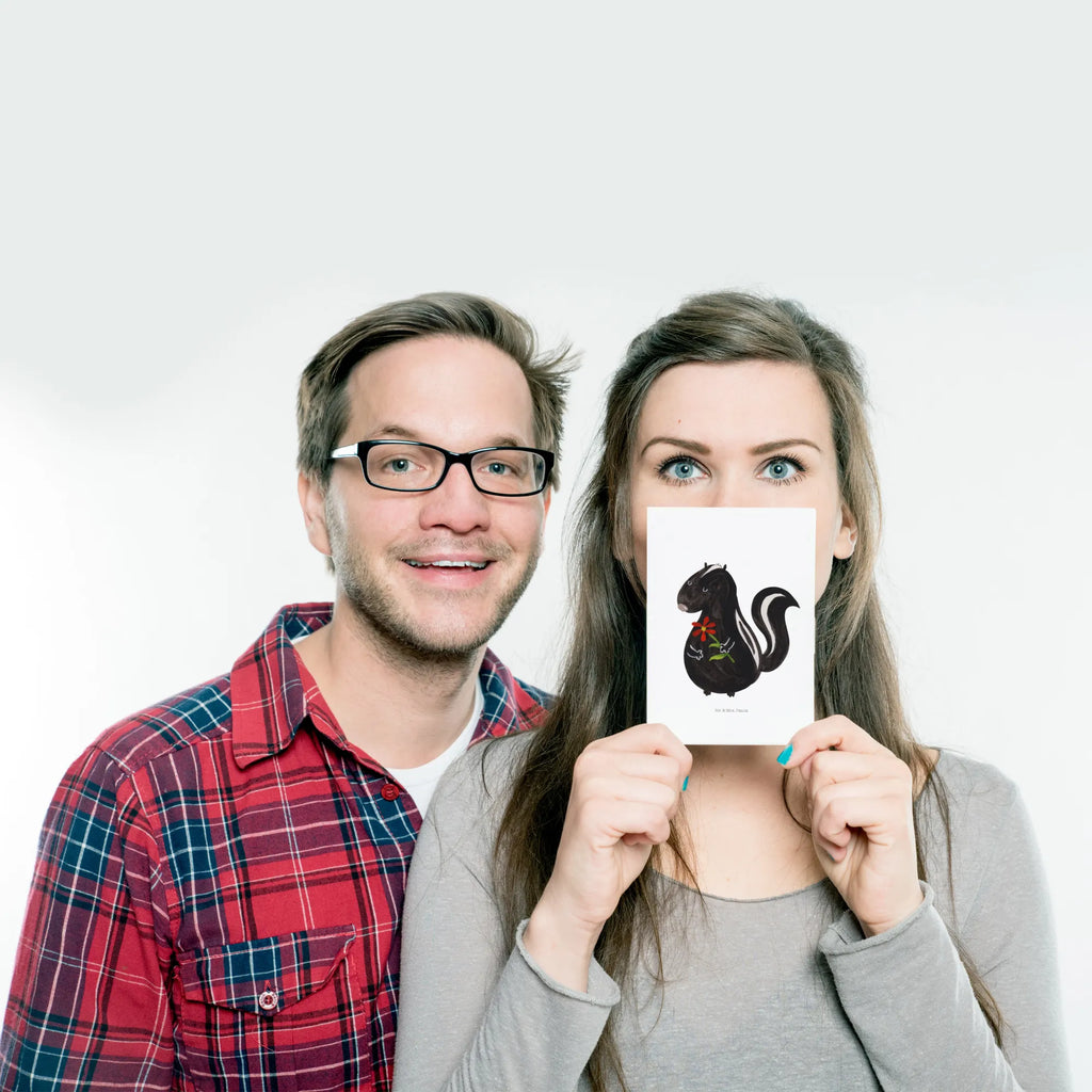Pocztówka skunks kwiat Fotokarte, Ansichtskarten, Postkarte, bildkarte, Postkarten, Kunstkarten, Designkarte, spruchkarte, einzelkarte, Ansichtskarte, kunstkarte, Motivkarte, Grußkarte, Stinktier, Skunk, Dreams, Stinki, Tagträumer, Stinker, Wildtier, Verträumt, Raubtier, Träume
