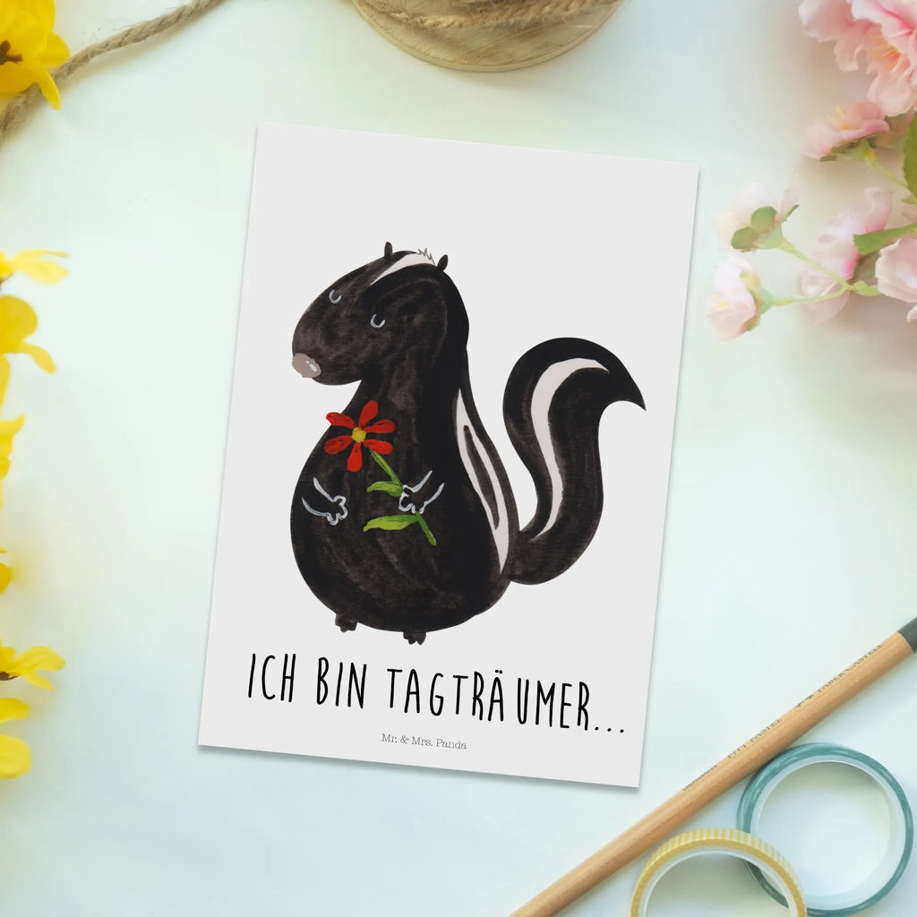 Pocztówka skunks kwiat Fotokarte, Ansichtskarten, Postkarte, bildkarte, Postkarten, Kunstkarten, Designkarte, spruchkarte, einzelkarte, Ansichtskarte, kunstkarte, Motivkarte, Grußkarte, Stinktier, Skunk, Dreams, Stinki, Tagträumer, Stinker, Wildtier, Verträumt, Raubtier, Träume
