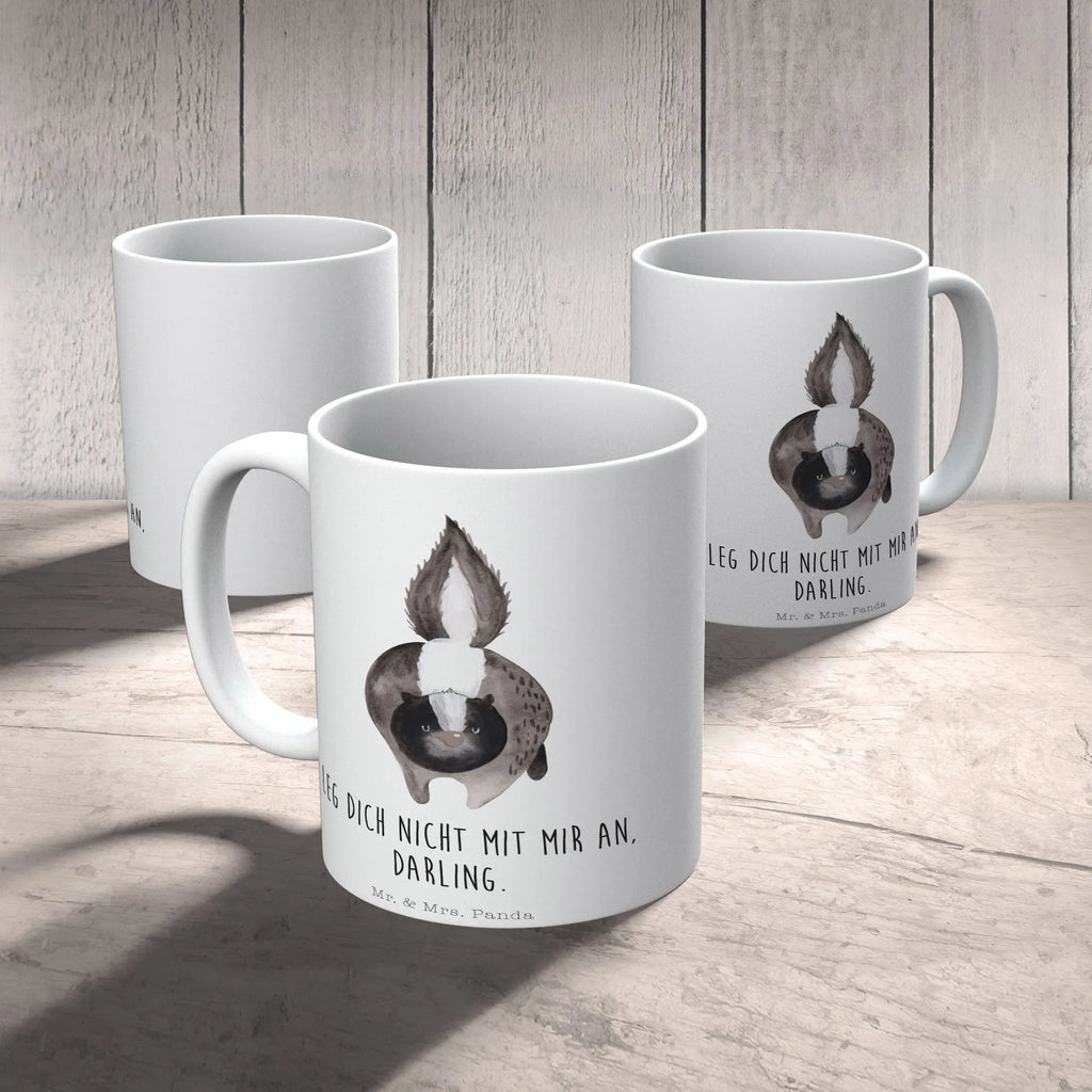 Mug skunk attack Tasse mit Spruch, Frühstücksbecher, Coffee Mug, haferl, Teebecher, Dekotasse, Pott, schöne tasse, Trinkbecher, milchkaffeetasse, Trinktasse, Frühstückstasse, Teetasse, Bedruckte Tasse, kaffeebecher bedruckt, tasse für kaffee, Motivtasse, Keramiktasse, statement tasse, Tasse, design tasse, Kakaotasse, Kaffeepott, kaffeetasse keramik, Mug, Kaffeetasse, Tasse mit Motiv, Bürobecher, Designtasse, Becher, Keramikbecher, kaffeebecher keramik, Henkeltasse, Henkelbecher, Kaffeebecher, Teepott, Bürotasse, Geschenktasse, Sprüchetasse, heißgetränkebecher, hochwertige tasse, tasse für büro, kaffeetasse bedruckt, Skunk, Stinktier, Wildtier, Stinker, Raubtier, wütend, Drohung, Stinki