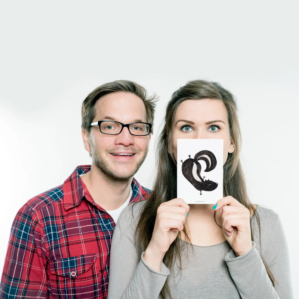 Postcard skunk handstand Einladung, Ansichtskarten, Grußkarte, Dankeskarte, Karte, Einladungskarten Geburtstag, Geburtstagskarte, Postkarte, Einladung Geburtstag, Geschenkkarte, Ansichtskarte, Einladungskarte, Stinktier, Skunk, Kind, Stinki, Raubtier, Wildtier, verpielt, Stinker, Spielplatz