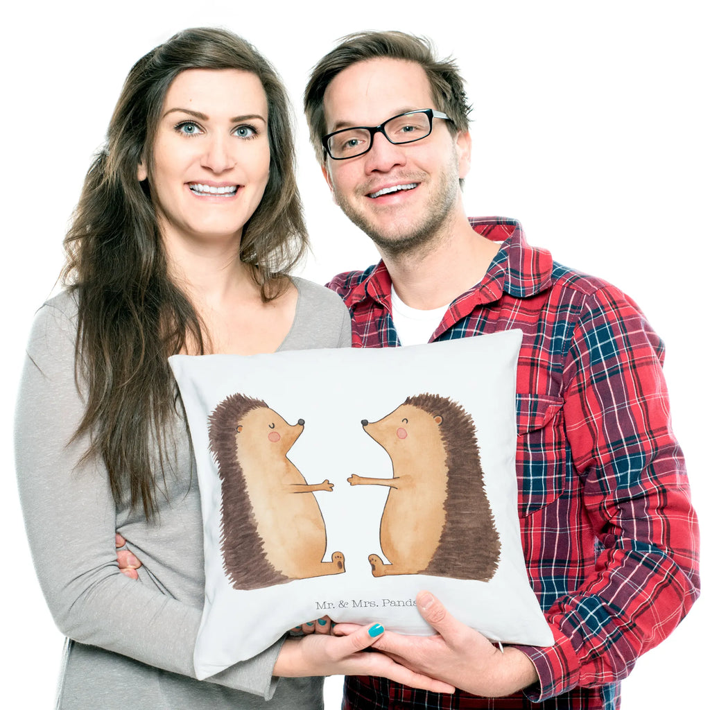 40x40 Kissen Igel Liebe Mikrofaser Kissen, Kissen 40x40, microfaser kopfkissen, Polsterkissen, Couchkissen, Kopfkissen 40x40, sofa kissen, wohnzimmer kissen, Kissen, deko kissen, kuschel kissen, Motivkissen, Dekokissen, couch kissen, Dekokissen 40x40, Sofakissen 40x40, kissen für sofa, couchkissen 40x40, kissen mikrofaser, kissen 40 x 40, kissen für couch, Kuschelkissen, microfaser sofakissen, Dekokissen Sofa, microfaser dekokissen, wurfkissen, zierkissen 40x40, 40 X 40 Kissen, microfaser zierkissen, 40x40 kissen, Sofakissen, Kopfkissen, Zierkissen, zier kissen, kuschelkissen 40x40, Freund, Liebe, Liebesgeschenk, Jahrestag, Verlobung, Partner, Ehemann, Ehefrau, Heiraten, Heiratsantrag, Hocheitstag, Freundin, Hochzeitstag, Geschenk, Verheiratet, Verliebt, Verlobt, Liebesbeweis, Igel, Hochzeit