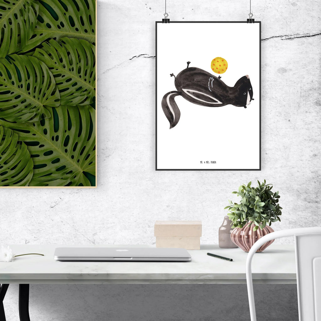 Plakat skunks piłka wandkunst, Wanddeko Bild, Bild, Mr. & Mrs. Panda Poster, drucke, Kunstdruck, Wanddekoration, Poster, kunst für die wand, Wandposter, grafikposter, Deko Bild, kunstdruck poster, Wandbild, kunstposter, Designposter, wanddeko, Plakat, wanddruck, Bild für Wand, Wandschmuck, Posterdruck, Stinktier, Skunk, Stinki, Weisheit, Stinker, Wildtier, Verspielt, Raubtier