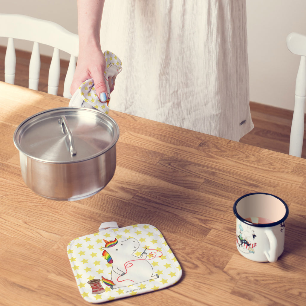 2er Set Topflappen  Einhorn Näherin Topflappen 2er Set, Topflappen Set, 2er Set Topflappen, Topfhandschuhe, Topflappenset, Topflappen, topfhalter, Topfuntersetzer, Einhörner, Einhorn Deko, Unicorn, Einhorn, Freundin, Nähzimmer, Mädchen, Basteln, Stricken, Nähen, Näherin, Häkeln