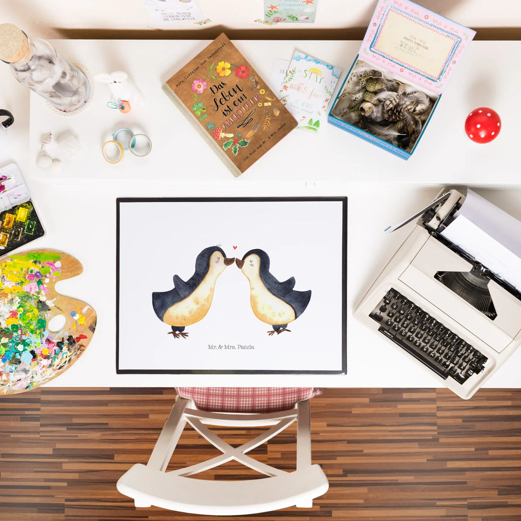 Schreibtischunterlage Pinguin Liebe Schreibwaren, Schreibtischunterlage Groß, Schreibtischauflage, Schreibunterlage, Bürobedarf, Büroartikel, Schreibtisch Unterlagen, Liebe, Partner, Freund, Freundin, Ehemann, Ehefrau, Heiraten, Verlobung, Heiratsantrag, Liebesgeschenk, Jahrestag, Hocheitstag, Pinguine, Hochzeit, Verlobte, Gastgeschenk, Geschenk Freundin, Pinguinpaar, Hochzeitstag, Geschenk Hochzeitstag, Geschenkidee, Liebesbeweis, Pärchen. Liebespaar, Pinguin Liebe, Paar, Love, Pinguin, Pinguin Paar, Liebesspruch, Geschenk Freund, Verlobter