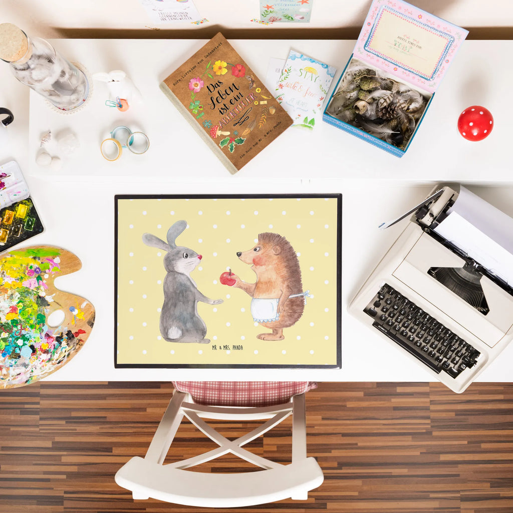 Desk pad Hare Hedgehog Schreibwaren, Bürobedarf, Schreibtisch Unterlagen, Schreibtischunterlage Groß, Schreibtischauflage, Büroartikel, Schreibunterlage, Tiermotive, Gute Laune, lustige Sprüche, Tiere, Liebe Spruch, Trösten, Herzschmerz, Trennungsschmerz, Igel, Spruch romantisch, Hase, Liebeskummer Geschenk, Igel und Hase