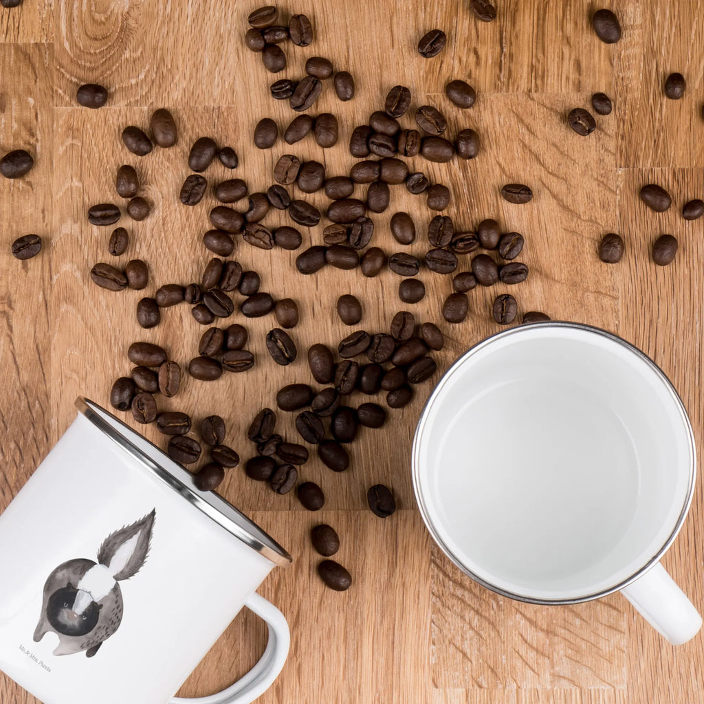 Enamel camping mug skunk attack Metalltasse, Emailletasse, Campingbecher, Trinkbecher, Teebecher, Emaille Tasse, Teetasse, reisetasse, Campingtasse, Tasse Emaille, wanderbecher, Emaille Becher, Kaffeebecher, Tasse, Pott, wandertasse, Becher, metallbecher, Blechtasse, becher emaille, emaillebecher, Reisebecher, blechbecher, Kaffeetasse, Stinktier, Skunk, Stinki, Drohung, Raubtier, Stinker, wütend, Wildtier