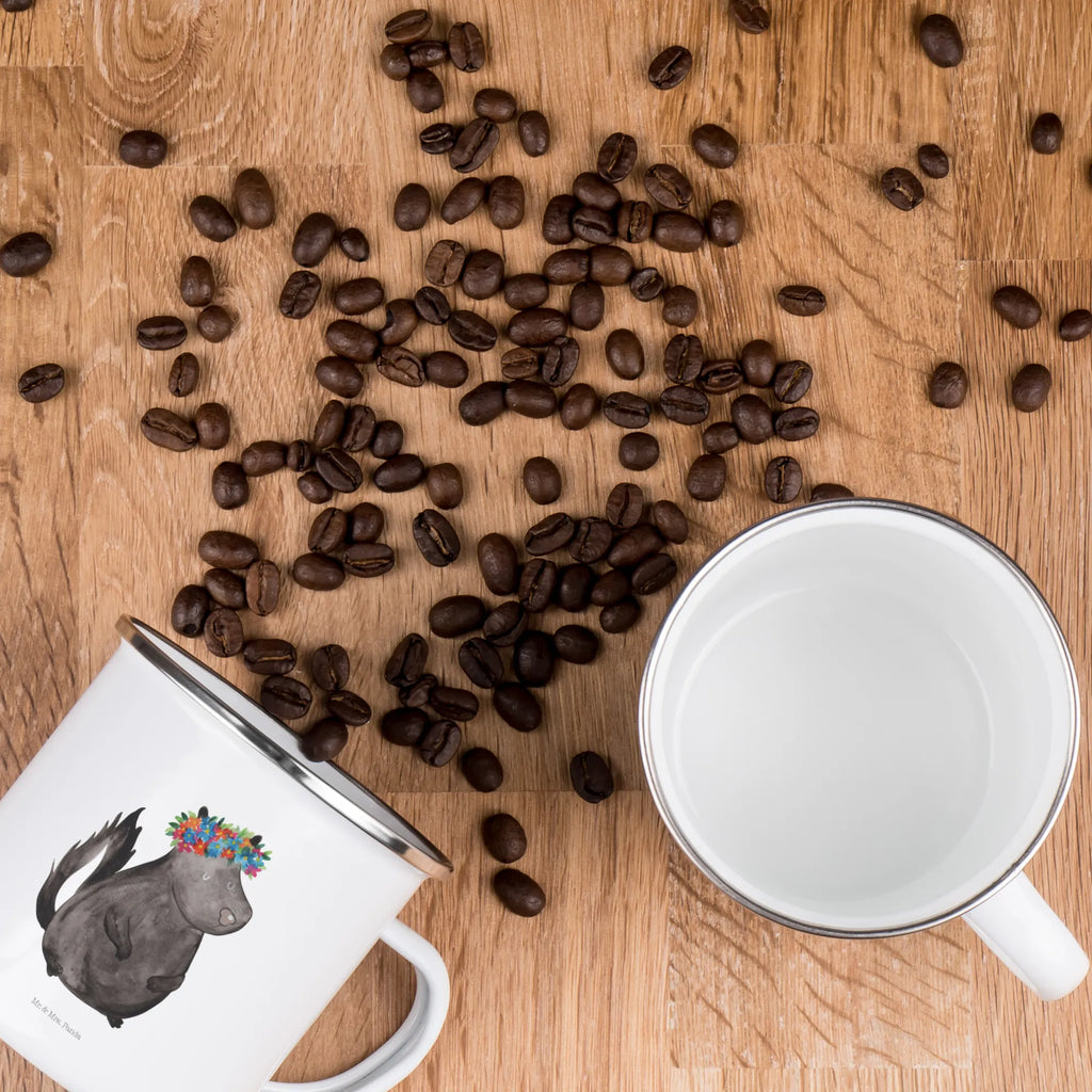 Enamel camping mug skunk Girl metallbecher, wandertasse, Metalltasse, Teebecher, emaillebecher, Becher, Emailletasse, Tasse, Campingbecher, Blechtasse, Pott, Tasse Emaille, wanderbecher, Reisebecher, blechbecher, Emaille Tasse, reisetasse, Emaille Becher, Kaffeebecher, Campingtasse, Kaffeetasse, Teetasse, becher emaille, Trinkbecher, Stinktier, Skunk, Wildtier, Yoga, Raubtier, Stinker, Namaste, Stinki