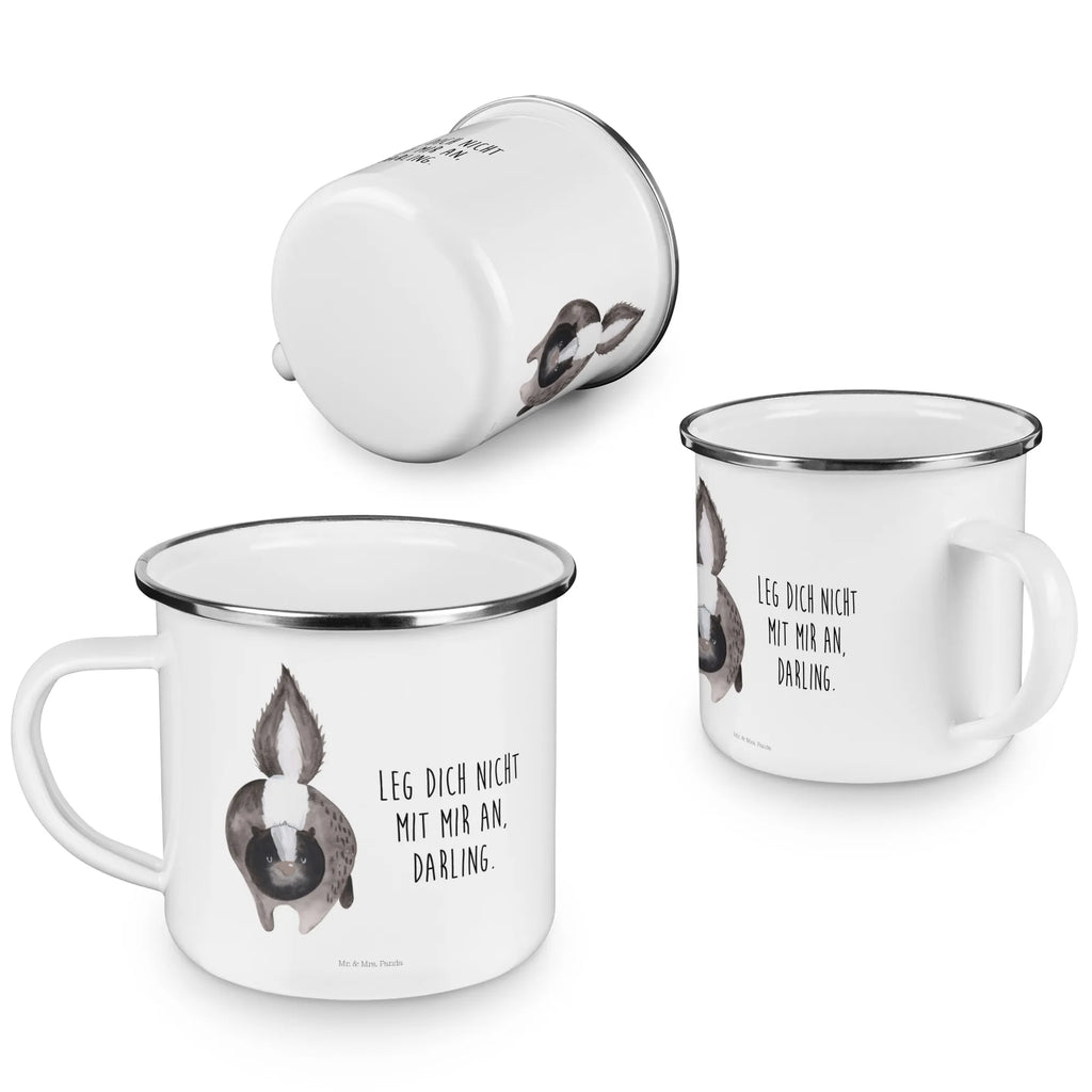 Enamel camping mug skunk attack Metalltasse, Emailletasse, Campingbecher, Trinkbecher, Teebecher, Emaille Tasse, Teetasse, reisetasse, Campingtasse, Tasse Emaille, wanderbecher, Emaille Becher, Kaffeebecher, Tasse, Pott, wandertasse, Becher, metallbecher, Blechtasse, becher emaille, emaillebecher, Reisebecher, blechbecher, Kaffeetasse, Stinktier, Skunk, Stinki, Drohung, Raubtier, Stinker, wütend, Wildtier