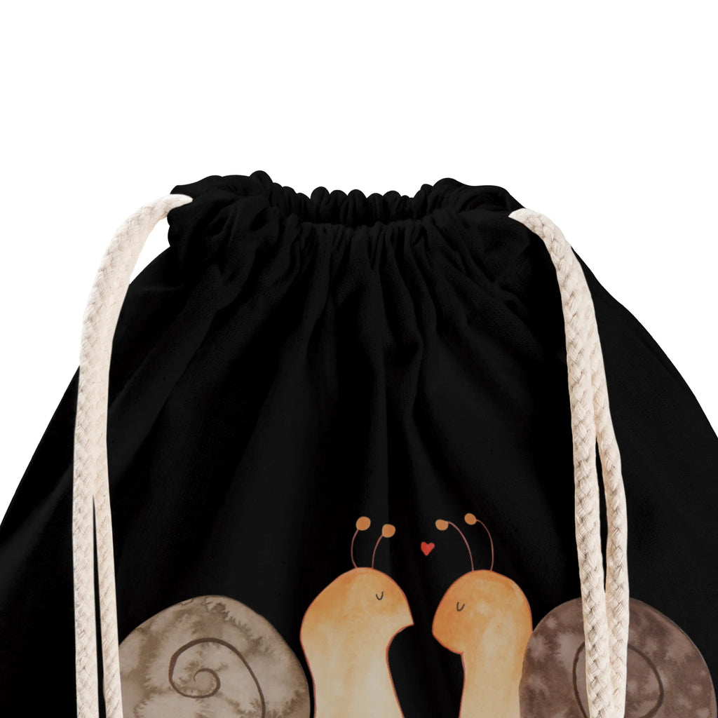 Drawstring bag Snails in love Sportbeutel Outdoor, Öko Sportbeutel, Sportbeutel Mit Kordelzug, zuziehbeutel, festival tasche, kordelrucksack, beutelrucksack, stoff rucksack, baumwoll rucksack, Stofftasche, wander rucksack, gymnastiktasche, Turnbeutel Mit Kordel, gym tasche, beutel mit kordelzug, Sportbeutel Fitness, turnbeutel baumwolle, gym beutel, Sportbeutel Für Sport, zugbeutel, rucksack beutel, Alltagstasche, Sportbeutel Für Freizeit, Stoffbeutel, Sportbeutel Schule, baumwolle beutel, Gymbag, gym rucksack, freizeit rucksack, festivalbeutel, Turnbeutel, Gymsack, wanderbeutel, rucksack stoff, Sportbeutel Aus Baumwolle, festival rucksack, Sportbeutel Kita, Baumwollbeutel, rucksack mit kordel, Sportbeutel Training, Baumwolltasche, Turnbeutel Schule, Sportbeutel, Sportrucksack, Festival Beutel, sportbeutel baumwolle, kordelzugbeutel, Sportbeutel Kindergarten, Verlobung, Freundin, Freund, Liebe, Heiraten, Partner, Heiratsantrag, Ehefrau, Liebesgeschenk, Hocheitstag, Jahrestag, Ehemann