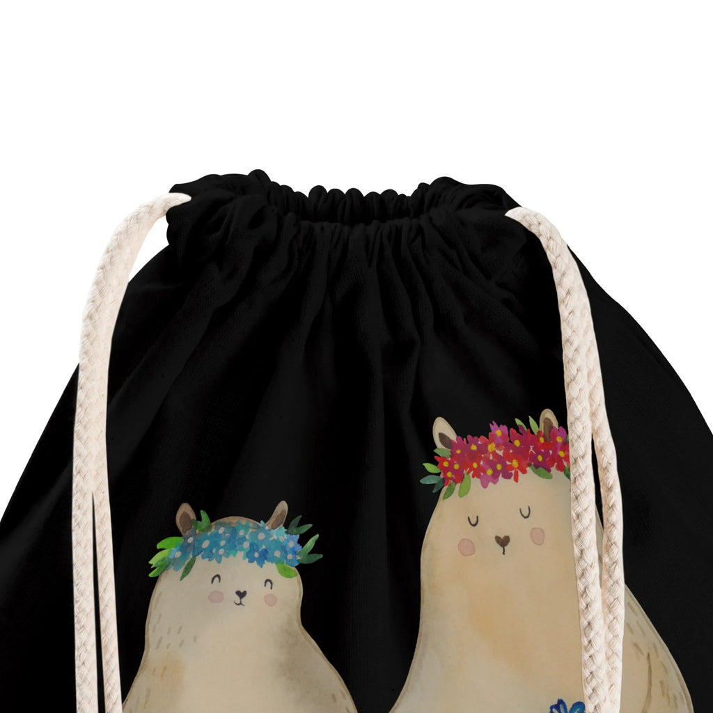 Sportbeutel Bären mit Blumenkranz Alltagstasche, zugbeutel, gym tasche, Gymsack, beutel mit kordelzug, Gymbag, Sportbeutel Für Freizeit, wanderbeutel, zuziehbeutel, Sportbeutel Fitness, festival rucksack, Baumwolltasche, rucksack stoff, Sportbeutel Mit Kordelzug, Öko Sportbeutel, Sportbeutel, sportbeutel baumwolle, Sportbeutel Training, Stofftasche, beutelrucksack, kordelrucksack, baumwoll rucksack, Sportbeutel Aus Baumwolle, Turnbeutel Mit Kordel, Sportbeutel Outdoor, Festival Beutel, Sportbeutel Kita, kordelzugbeutel, Sportrucksack, Turnbeutel, Sportbeutel Kindergarten, freizeit rucksack, baumwolle beutel, Stoffbeutel, festivalbeutel, rucksack beutel, rucksack mit kordel, Turnbeutel Schule, Baumwollbeutel, Sportbeutel Für Sport, festival tasche, Sportbeutel Schule, gym rucksack, gym beutel, stoff rucksack, turnbeutel baumwolle, wander rucksack, gymnastiktasche, Oma, Bruder, Opa, Vatertag, Familie, Muttertag, Papa, Schwester, Mama, Lieblingsmama, Mutti, Kinder, Bären, Tochter, Bär, Lieblingsmensch, Weltbeste Mama, Vorbild, Töchter, Beste Mutter, Geschenk Mama. Muttertag, Mami, Mutter, Kind, Family