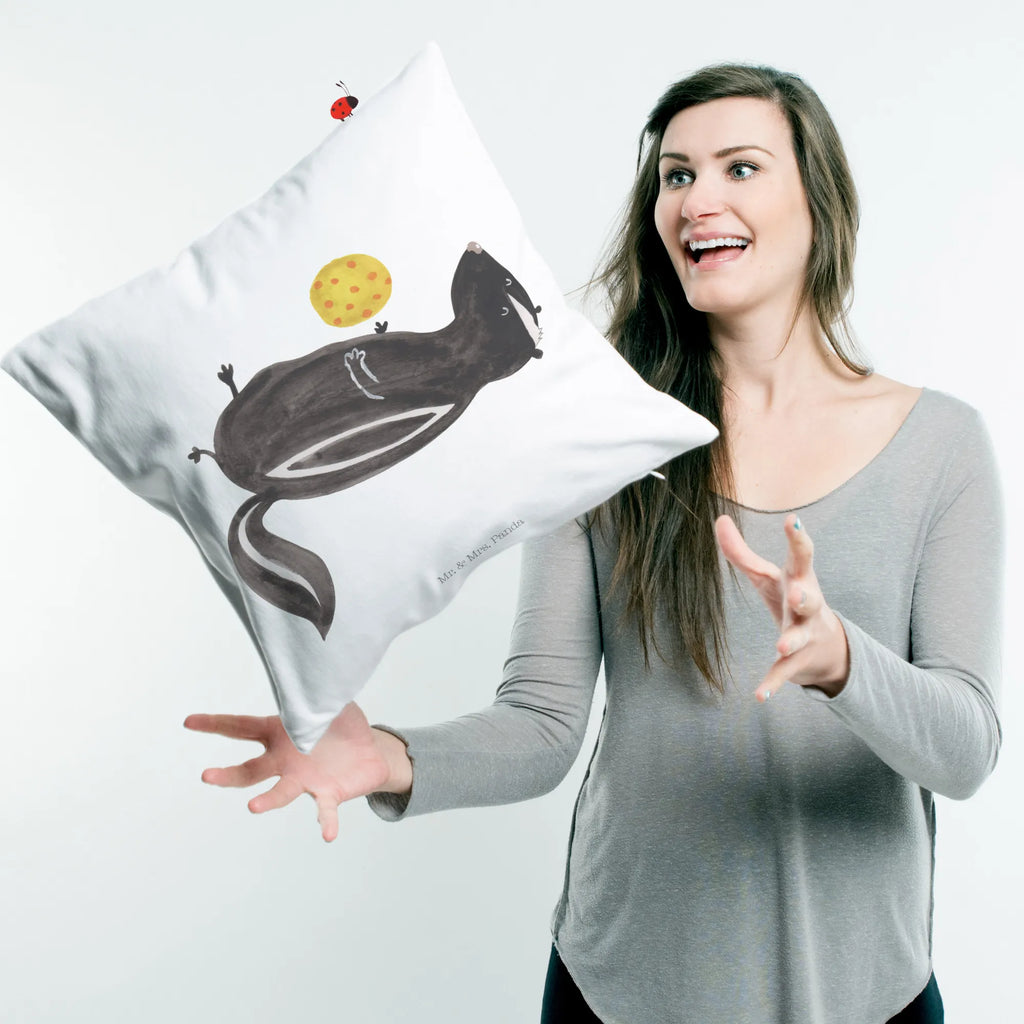 Cushion skunk ball Dekokissen Sofa, microfaser sofakissen, kissen für sofa, couch kissen, deko kissen, microfaser dekokissen, sofa kissen, Kissen 40x40, Sofakissen 40x40, kuschel kissen, 40 X 40 Kissen, Polsterkissen, microfaser kopfkissen, 40x40 kissen, couchkissen 40x40, Dekokissen 40x40, Kopfkissen, kissen mikrofaser, Kuschelkissen, Motivkissen, zier kissen, Zierkissen, kissen 40 x 40, kissen für couch, Mikrofaser Kissen, Sofakissen, Kissen, Dekokissen, Couchkissen, zierkissen 40x40, wohnzimmer kissen, kuschelkissen 40x40, wurfkissen, Kopfkissen 40x40, microfaser zierkissen, Skunk, Stinktier, Wildtier, Weisheit, Stinki, Stinker, Verspielt, Raubtier