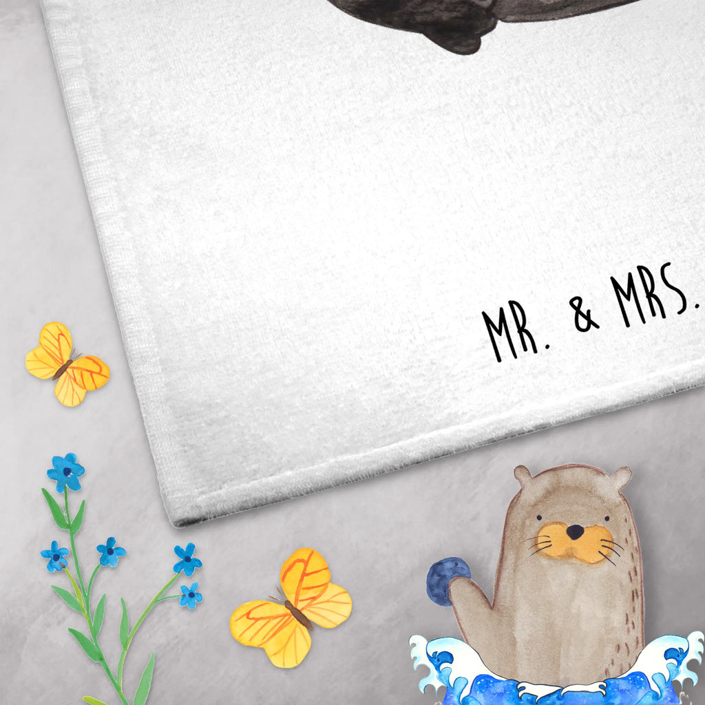 Hand towel skunk Girl Handtuch Geschenk 50x100, Nachhaltiges Handtuch 50x100, Handtuch Für Reise 50x100, Handtuch Set 50x100, Waschbares Handtuch 50x100, Pflegeleichtes Handtuch 50x100, Mikrofaser Handtuch 50x100, Weißes Handtuch 50x100, Handtuch Mit Muster 50x100, Handtuch Aus Baumwolle 50x100, Handtuch Für Gäste-WC 50x100, Saugfähiges Handtuch 50x100, Handtuch Für Alltag 50x100, Weiches Handtuch 50x100, Handtuch Aus Bio Baumwolle, Handtuch Mit Bordüre 50x100, Handtuch 50x100, Mittelgroßes Handtuch, Modernes Handtuch 50x100, Handtuch Größe 50x100, Hochwertiges Handtuch 50x100, Buntes Handtuch 50x100, Umweltfreundliches Handtuch 50x100, Unifarbenes Handtuch 50x100, Klassisches Handtuch 50x100, Handtuch Für Sport 50x100, Handtuch Für Küche 50x100, Graues Handtuch 50x100, Handtuch Für Badezimmer 50x100, Baumwollhandtuch 50x100, Stinktier, Skunk, Namaste, Raubtier, Wildtier, Stinki, Yoga, Stinker