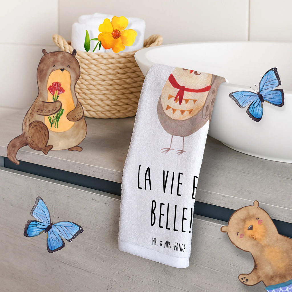 Gästehandtuch Eule Frankreich Handtuch Mit Bordüre 50x100, Handtuch Aus Bio Baumwolle, Klassisches Handtuch 50x100, Mikrofaser Handtuch 50x100, Weißes Handtuch 50x100, Handtuch Mit Muster 50x100, Weiches Handtuch 50x100, Handtuch 50x100, Handtuch Geschenk 50x100, Handtuch Größe 50x100, Handtuch Für Reise 50x100, Handtuch Für Alltag 50x100, Umweltfreundliches Handtuch 50x100, Baumwollhandtuch 50x100, Nachhaltiges Handtuch 50x100, Modernes Handtuch 50x100, Handtuch Set 50x100, Pflegeleichtes Handtuch 50x100, Unifarbenes Handtuch 50x100, Handtuch Für Sport 50x100, Handtuch Für Gäste-WC 50x100, Mittelgroßes Handtuch, Handtuch Aus Baumwolle 50x100, Waschbares Handtuch 50x100, Handtuch Für Badezimmer 50x100, Graues Handtuch 50x100, Handtuch Für Küche 50x100, Saugfähiges Handtuch 50x100, Buntes Handtuch 50x100, Hochwertiges Handtuch 50x100, Eule, La vie est belle, Spruch Französisch, das Leben ist schön, Eulen, hibou, Eule Deko, Owl, Spruch schön, Frankreich