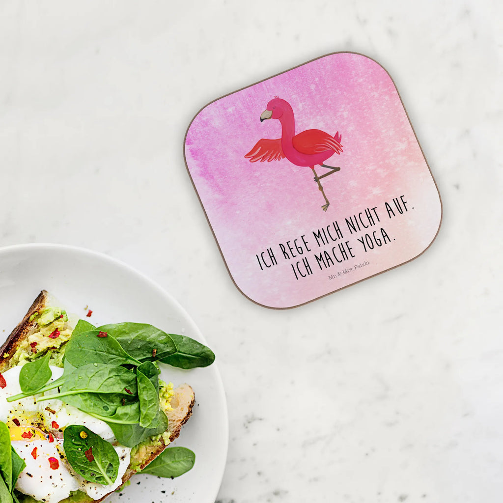 Square coaster flamingo yoga Korkuntersetzer, Glasuntersetzer, Untersetzer, Tassen Untersetzer, Untersetzer Gläser, Bierdeckel, Getränkeuntersetzer, Untersetzer Design, Untersetzer aus Holz, Holzuntersetzer, Untersetzer Holz, Untersetzer für Gläser, Flamingo, Namaste, Vogel, Aufregen, Tiefenentspannung, Achtsamkeit, Entspannung, Ärger, Yoga, Yoga-Übung