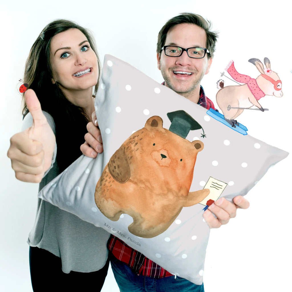 40x40 Kissen Bär Prüfung Kissen, kuschelkissen 40x40, Dekokissen, kissen 40 x 40, deko kissen, Dekokissen Sofa, microfaser dekokissen, Kuschelkissen, kissen für couch, sofa kissen, couch kissen, 40 X 40 Kissen, kissen mikrofaser, Sofakissen, kissen für sofa, wohnzimmer kissen, Polsterkissen, zier kissen, microfaser zierkissen, microfaser sofakissen, Sofakissen 40x40, Kissen 40x40, Kopfkissen 40x40, microfaser kopfkissen, couchkissen 40x40, Kopfkissen, Dekokissen 40x40, kuschel kissen, Motivkissen, wurfkissen, Zierkissen, 40x40 kissen, Mikrofaser Kissen, Couchkissen, zierkissen 40x40, Bär, Teddy, Teddybär, Abschluss, Abitur, Zeugnis, Abschlusszeugnis, Prüfungen, Prüfung Bestanden