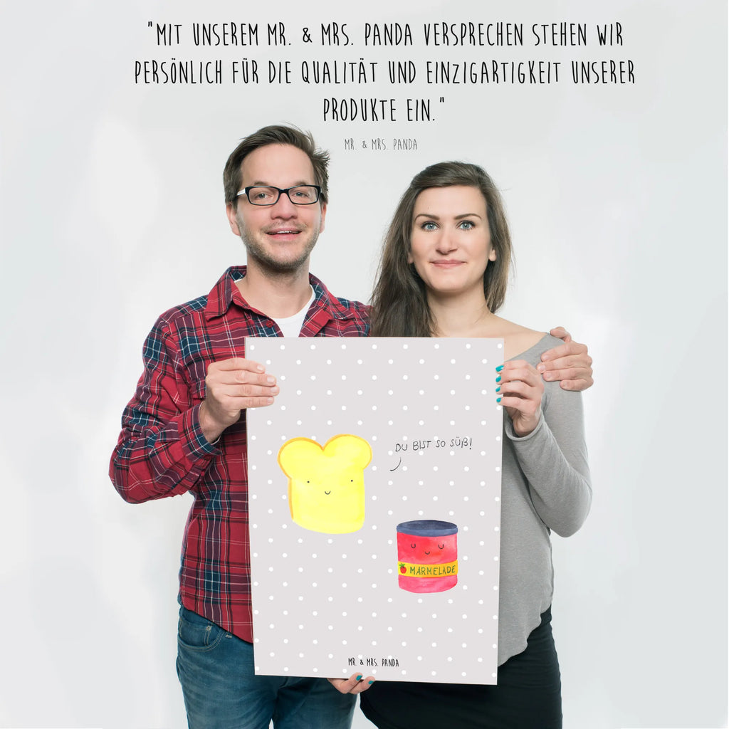 Poster Toast Marmelade Mr. & Mrs. Panda Poster, Wanddeko Bild, Kunstdruck, kunstposter, Designposter, Posterdruck, Bild, kunstdruck poster, Wanddekoration, Plakat, Wandschmuck, wandkunst, grafikposter, Deko Bild, drucke, Poster, Wandposter, kunst für die wand, Wandbild, Bild für Wand, wanddeko, wanddruck, Gute Laune, Tiermotive, Tiere, Lustige Sprüche, Küche Spruch, Frühstück Einladung, Marmelade, Süße Postkarte, Toastbrot, Dreamteam, Brot, Süß, Toast, Küche Deko