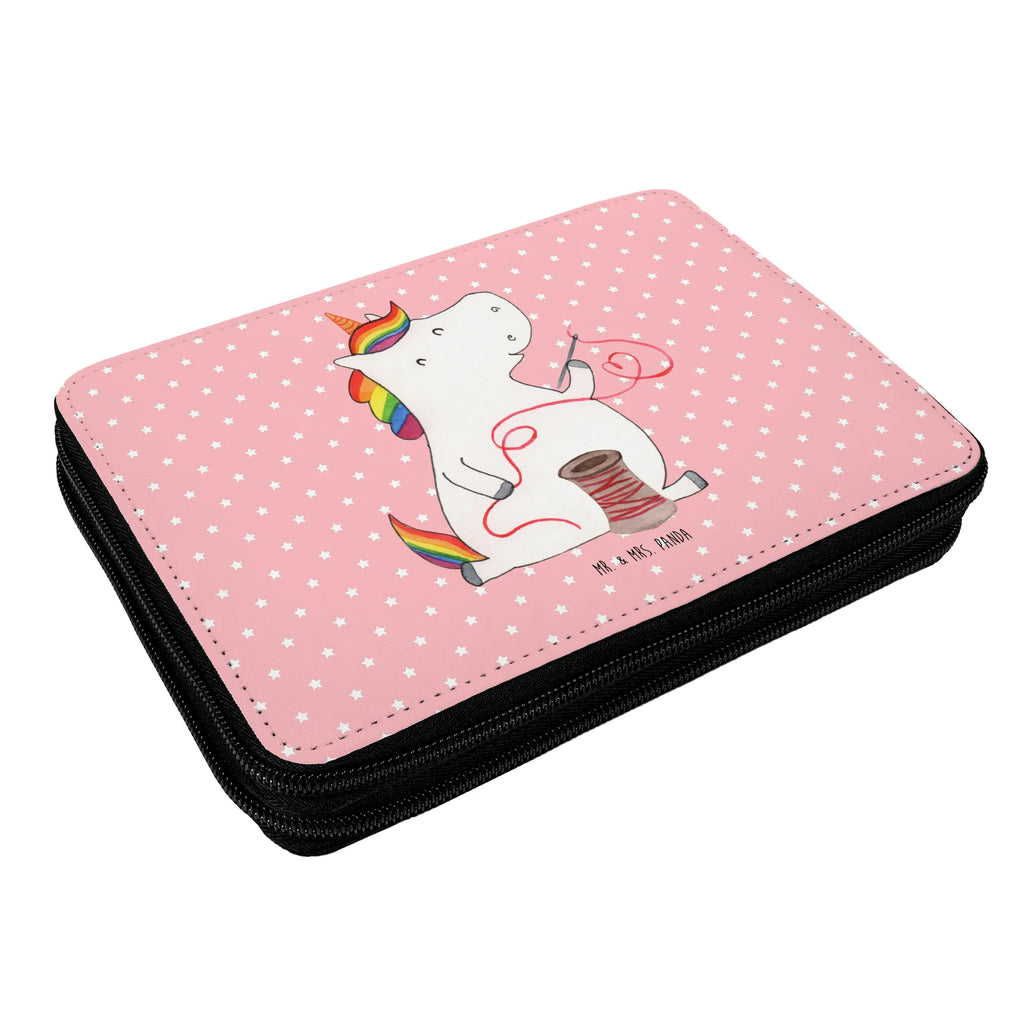 Leather folder unicorn seamstress Schule, Geschenk, Einschulung, Schülerin, Federmäppchen bedruckt, Büro Stifte Etui, Motiv, Bestückte Federmappe, Stifte Etui, Grundschule, Federmäppchen, Stifterolle, Kinder Federmappe, Federmappe Einschulung, Schüler, Kind, Federmappe, Stiftetasche, Einhorn, Einhörner, Einhorn Deko, Unicorn, Nähzimmer, Mädchen, Stricken, Häkeln, Freundin, basteln, nähen, Näherin
