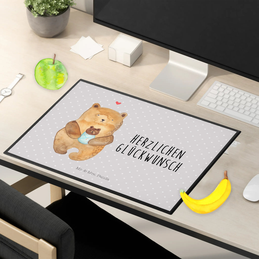 Schreibtischunterlage Bär Baby tischpad, schreibtischunterlage, arbeitsmatte, schreibauflagen, tischmatte, arbeitsunterlage, tischpads, tischauflage, Tischunterlage, Schreibtisch Matte, Schreibunterlage, schreibtischauflagen, tischauflagen, Schreibtisch Unterlagen, schreibmatte, Schreibtischauflage, tischmatten, schreibtischmatte, schreibtischunterlagen, schreibauflage, pultunterlage, Teddy, Teddybär, Bär, Nichte, Täufling, Eltern, Mutter, Neffe, Enkelin, Glückwunsch, Geburtstag, Geburt, Baby, Taufe, Enkel