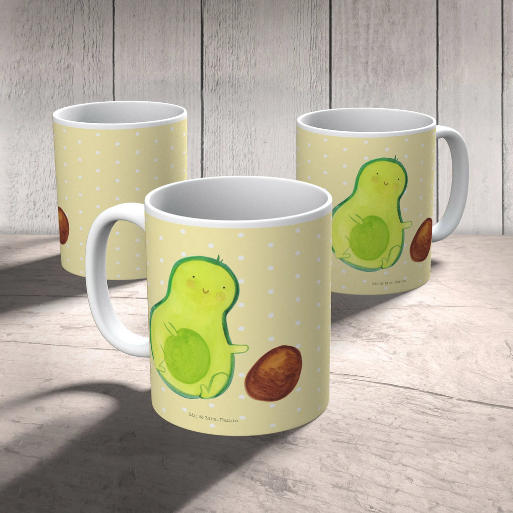 Tasse Avocado rollt Kern heißgetränkebecher, kaffeebecher keramik, tasse für büro, Keramiktasse, design tasse, Teebecher, Trinkbecher, Kaffeetasse, Bürobecher, tasse für kaffee, Geschenktasse, Henkeltasse, Designtasse, Tasse, Henkelbecher, Tasse mit Motiv, Becher, kaffeetasse keramik, Motivtasse, Kakaotasse, Bedruckte Tasse, Pott, Kaffeebecher, hochwertige tasse, statement tasse, Bürotasse, schöne tasse, haferl, Dekotasse, Coffee Mug, kaffeetasse bedruckt, Teepott, Teetasse, Kaffeepott, Trinktasse, Tasse mit Spruch, Sprüchetasse, Frühstücksbecher, Keramikbecher, milchkaffeetasse, kaffeebecher bedruckt, Frühstückstasse, Mug, Vegan, Avocado, Veggie, Gesund, Babyparty, Love, Baby, Liebe, Geburt, Zur Geburt, Schwanger, Avocados, Schwangerschaft, Erstes Kind, Säugling, Kind, Große Liebe, Geburtstag