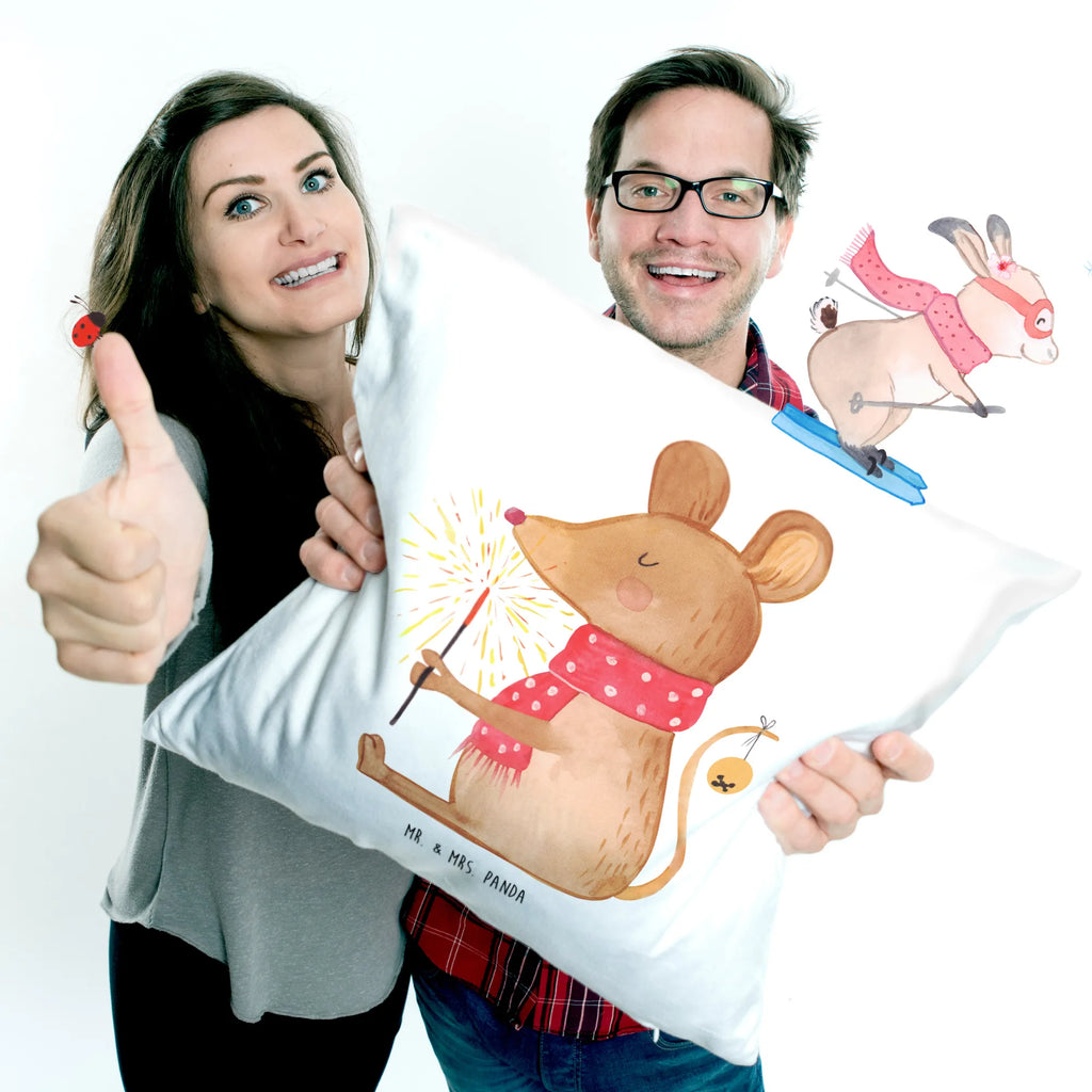Cushion Mouse Christmas Dekokissen 40x40, Couchkissen, Kissen 40x40 Waschbar, Sofakissen, sofakissen, Motivkissen, Sofakissen 40x40, Dekokissen Sofa, Kissenhülle 40x40, Zierkissen, Kissen, Kissenbezüge, Kopfkissen 40x40, Kissenbezug 40x40, sitzkissen, Kissen 40x40, Dekokissen, Kissenhülle, Kopfkissen, Winter, Weihnachten, Weihnachtsdeko, Nikolaus, Advent, Heiligabend, Wintermotiv, Weihnachtsgruß, Weihnachtsmotiv, Maus, Mäuschen, Weihnachtswunder, Frohe Weihnachten