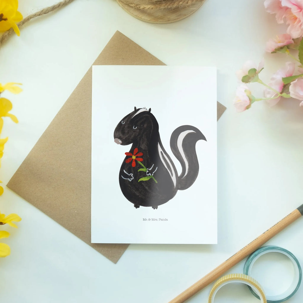 Greetings card skunk flower firmungskarte, glückwunschkarten, kommunionskarte, einladungskarten, abiturkarte, Motivkarte, Klappkarte, osterkarten, babykarte, valentinstagskarte, spruchkarte, genesungskarte, jubiläumskarte, Grußkarte, hochzeitskarten, Beileidskarte, neujahrskarte, dankeskarten, Glückwunschkarte, weihnachtskarten, osterkarte, vatertagskarte, Grußkarten, Skunk, Stinktier, Stinki, Raubtier, Tagträumer, Träume, Wildtier, Stinker, Verträumt, Dreams