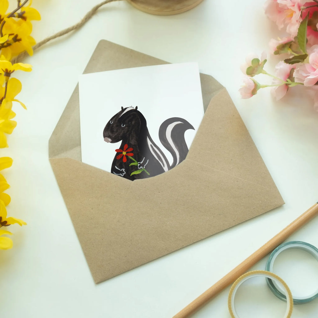 Greetings card skunk flower firmungskarte, glückwunschkarten, kommunionskarte, einladungskarten, abiturkarte, Motivkarte, Klappkarte, osterkarten, babykarte, valentinstagskarte, spruchkarte, genesungskarte, jubiläumskarte, Grußkarte, hochzeitskarten, Beileidskarte, neujahrskarte, dankeskarten, Glückwunschkarte, weihnachtskarten, osterkarte, vatertagskarte, Grußkarten, Skunk, Stinktier, Stinki, Raubtier, Tagträumer, Träume, Wildtier, Stinker, Verträumt, Dreams