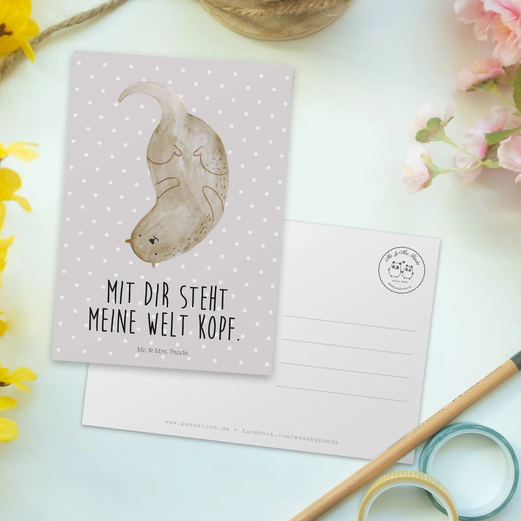 Postkarte Otter Kopfüber Designkarte, bildkarte, Grußkarte, spruchkarte, Postkarte, Ansichtskarte, Motivkarte, Kunstkarten, Fotokarte, Ansichtskarten, Postkarten, kunstkarte, einzelkarte, Seeotter, Otter, Fischotter, Otter Seeotter See Otter