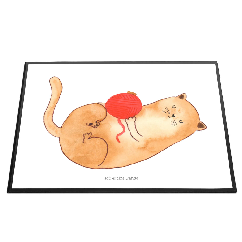 Desk pad Cat Wool Schreibunterlage, Schreibtischauflage, Schreibtischunterlage Groß, Schreibtisch Unterlagen, Bürobedarf, Büroartikel, Schreibwaren, Katze, Katzenmotiv, Katzenfan, Katzendeko, Katzenfreund, Katzenliebhaber, Katzenprodukte, Katzenartikel, Katzenaccessoires, Katzensouvenirs, Katzenliebhaberprodukte, Katzenmotive, Kater, Spiel, Katzenhalter, Cat, Katzen, verspielt, Spielen, Mietze, Katzenbesitzerin, Wolle, Cats, Haustier, Wollknäuel