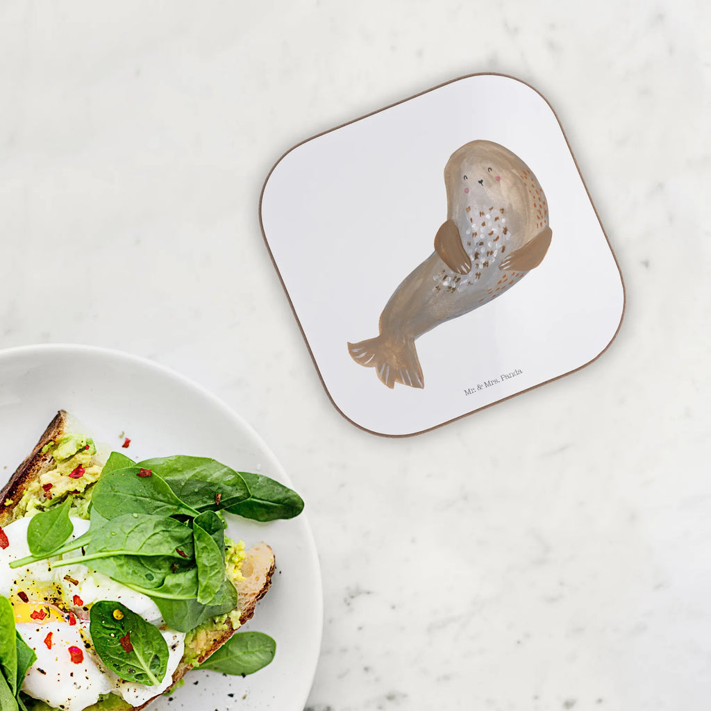 Quadratische Untersetzer Robbe lachend Untersetzer Holz, Bierdeckel, Korkuntersetzer, Tassen Untersetzer, Holzuntersetzer, Glasuntersetzer, Untersetzer, Untersetzer Design, Untersetzer Gläser, Untersetzer für Gläser, Untersetzer aus Holz, Getränkeuntersetzer, Tiermotive, Gute Laune, lustige Sprüche, Tiere, Nordsee, Robbe, Meerestier, Robben, Ostsee, Strand, Seehund