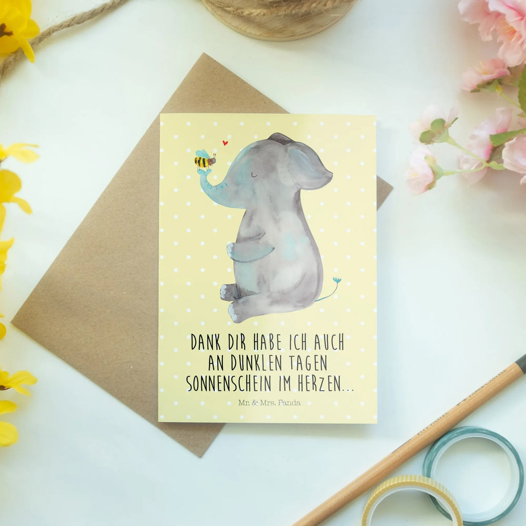 Greetings card elephant bee babykarte, dankeskarten, Glückwunschkarte, neujahrskarte, vatertagskarte, valentinstagskarte, Motivkarte, osterkarten, genesungskarte, osterkarte, Grußkarten, firmungskarte, hochzeitskarten, kommunionskarte, Klappkarte, weihnachtskarten, einladungskarten, spruchkarte, Grußkarte, abiturkarte, Beileidskarte, glückwunschkarten, jubiläumskarte, Lustige Sprüche, Tiere, Tiermotive, Gute Laune, Jahrestag, Heiratsantrag, Liebesspruch, Liebesgeschenk, Liebe, Liebesbeweis, Elefant, Hochzeitsgeschenk, Biene