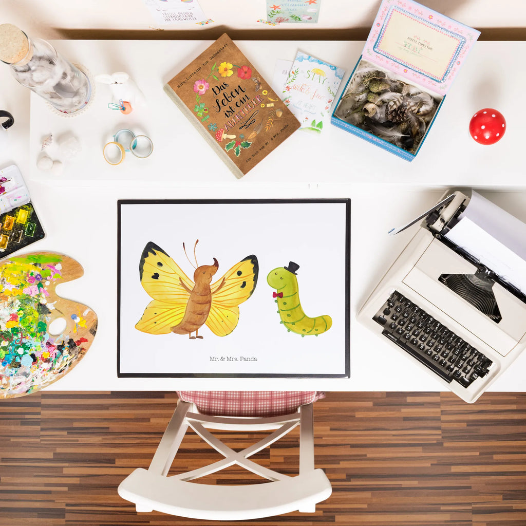 Schreibtischunterlage Raupe & Schmetterling Bürobedarf, Schreibwaren, Schreibunterlage, Schreibtischunterlage Groß, Büroartikel, Schreibtischauflage, Schreibtisch Unterlagen, Tiermotive, Gute Laune, lustige Sprüche, Tiere, Schmetterling, Hut, Kokon, Erwachsen werden, Schönheit, Raupe, Entwicklung, Hütchen, Zitronenfalter, Aufwachsen