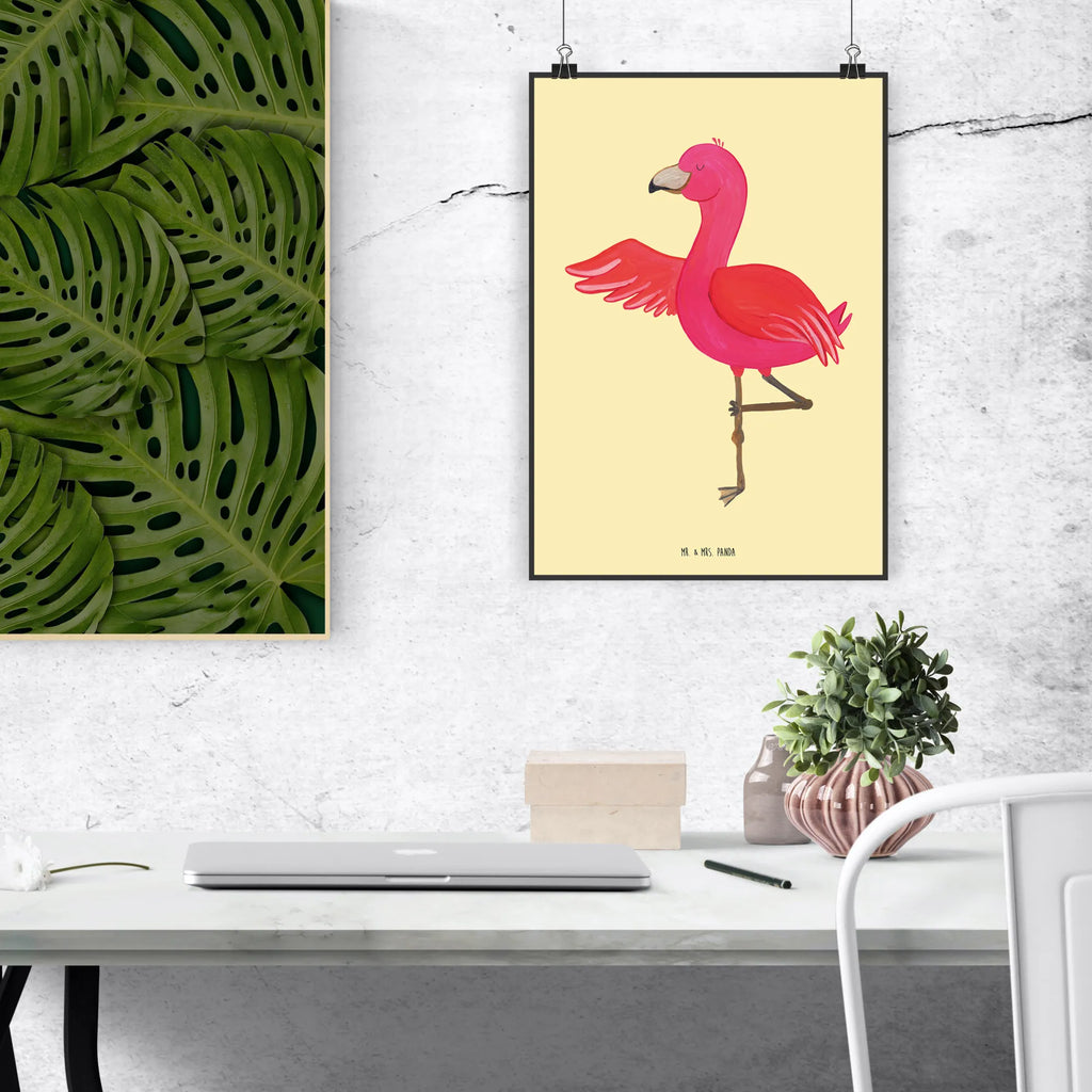 Poster flamingo yoga wanddeko, Bild für Wand, drucke, grafikposter, Wanddekoration, Wandposter, Designposter, Wandschmuck, Mr. & Mrs. Panda Poster, Posterdruck, kunstposter, Wanddeko Bild, kunst für die wand, Deko Bild, Wandbild, wandkunst, wanddruck, Bild, kunstdruck poster, Plakat, Poster, Kunstdruck, Flamingo, Yoga, Ärger, Namaste, Achtsamkeit, Tiefenentspannung, Aufregen, Entspannung, Yoga-Übung, Vogel