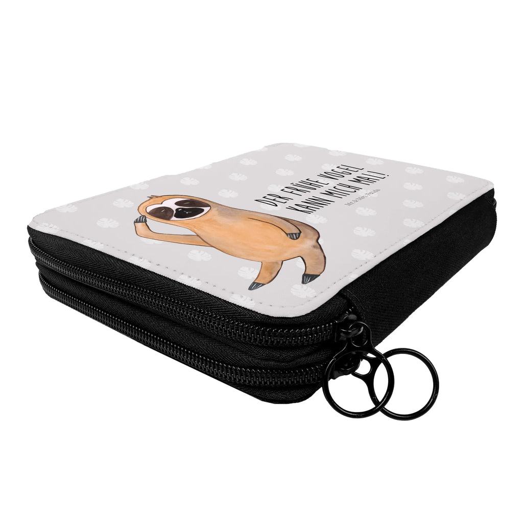 Leather folder sloth Bird Stiftemappe, Schlampermäppchen, Etui für Stifte, Schuletui, Mäppchen, Stifteetui, Schreibmappe, Stiftetasche, Schulmäppchen, Bleistiftetui, Schreibetui, Stiftebeutel, Federtasche, Federmappe Set, Farbstiftetui, Bleistift Etui, Stifte Etui, Schüleretui, Zeichenetui, Federmäppchen, Malmappe, Buntstiftetui, Buntstiftmäppchen, Faultier, Faultier Geschenk, Faultier Deko, Vogel, Der Frühe Vogel, Spinner, Früher Vogel, faul, Lieblingstier, Faultiere, Morgenmuffel, Frühaufsteher, Faultierwelt