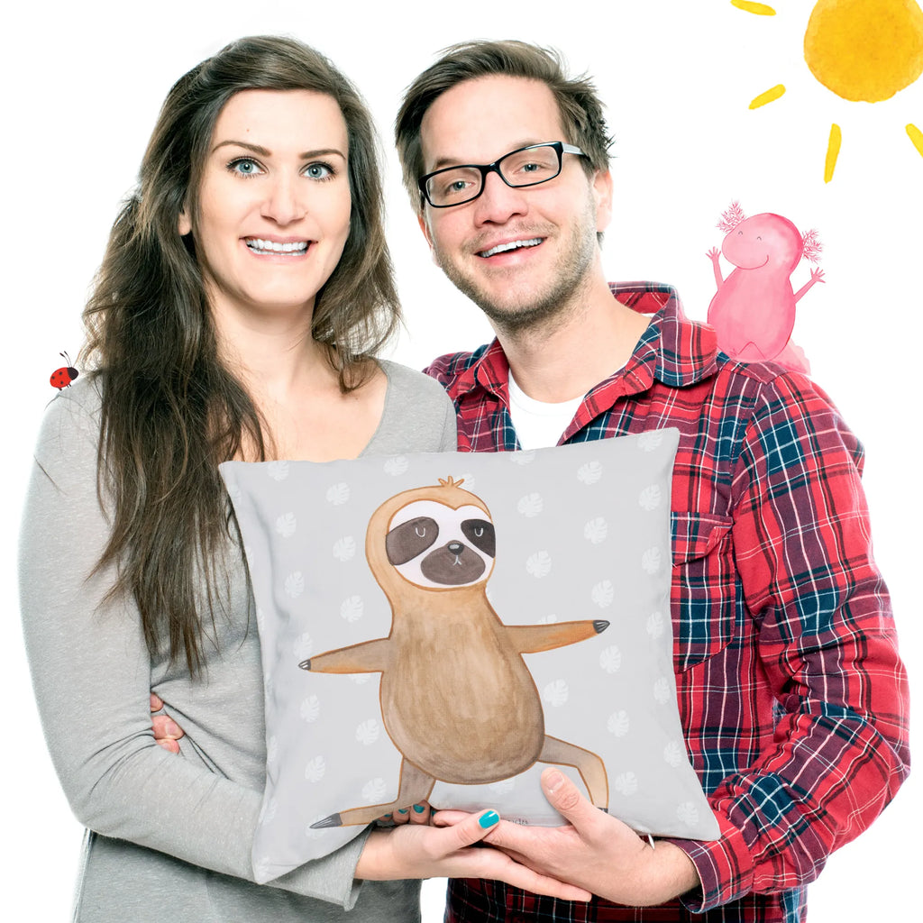 Cushion sloth yoga Sofakissen, Zierkissen, microfaser zierkissen, microfaser sofakissen, Kissen 40x40, couchkissen 40x40, zierkissen 40x40, kissen 40 x 40, Polsterkissen, microfaser dekokissen, kissen mikrofaser, wurfkissen, wohnzimmer kissen, Dekokissen 40x40, Kuschelkissen, Kopfkissen, microfaser kopfkissen, zier kissen, kissen für sofa, kissen für couch, 40 X 40 Kissen, Dekokissen, deko kissen, Motivkissen, couch kissen, Kopfkissen 40x40, kuschel kissen, Couchkissen, kuschelkissen 40x40, sofa kissen, Sofakissen 40x40, Dekokissen Sofa, Kissen, 40x40 kissen, Mikrofaser Kissen, Faultier, Faultier Geschenk, Faultier Deko, Atmung, Meditation, Namaste, Gelassenheit, Yogaübungen, Lieblingstier, Entspannung, Faultiere, faul, Yoga, Krieger