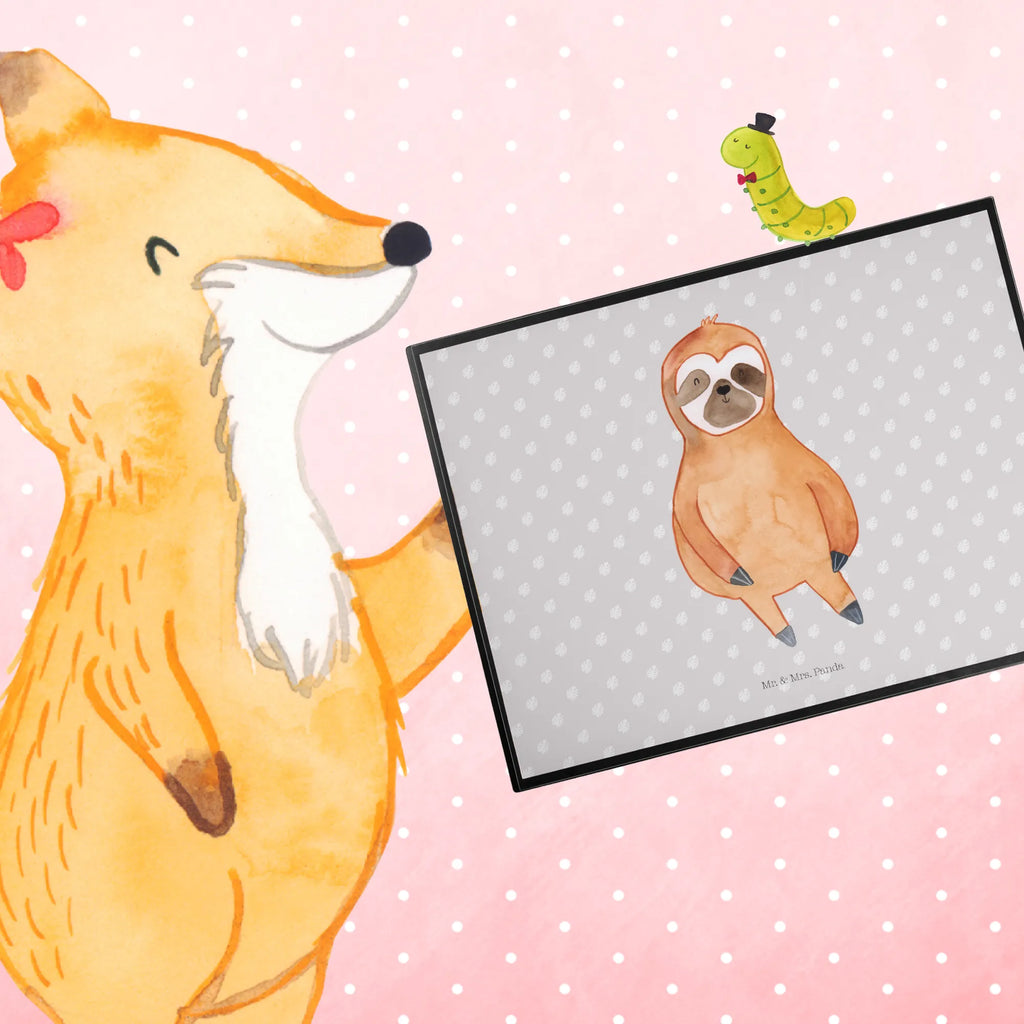 Schreibtischunterlage Faultier Zufrieden Schreibtischunterlage Groß, Schreibtischauflage, Schreibtisch Unterlagen, Schreibwaren, Bürobedarf, Schreibunterlage, Büroartikel, Faultier, Faultier Geschenk, Faultier Deko, relaxen, Pause, Lieblingstier, Faultiere, Ruhe, happy, Zufriedenheit, Frieden, zufrieden, faul, Gelassenheit, Glück, glücklich