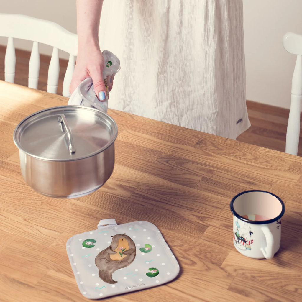 2er Set Topflappen  Otter mit Seerose Topfhandschuh, Topfuntersetzer, Topflappen Set, Ofenhandschuh, Schöne Topflappen, Topflappen lustig, Ofenhandschuhe, Topflappenset, Topflappen 2er Set, Topflappen mit Spruch, Topflappen, Topfhandschuhe, Otter, Fischotter, Seeotter, Otter Seeotter See Otter