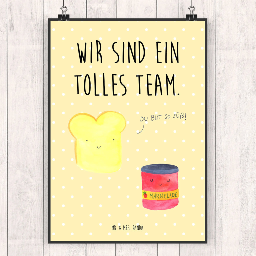 Poster Toast Marmelade Mr. & Mrs. Panda Poster, Wanddeko Bild, Kunstdruck, kunstposter, Designposter, Posterdruck, Bild, kunstdruck poster, Wanddekoration, Plakat, Wandschmuck, wandkunst, grafikposter, Deko Bild, drucke, Poster, Wandposter, kunst für die wand, Wandbild, Bild für Wand, wanddeko, wanddruck, Gute Laune, Tiermotive, Tiere, Lustige Sprüche, Küche Spruch, Frühstück Einladung, Marmelade, Süße Postkarte, Toastbrot, Dreamteam, Brot, Süß, Toast, Küche Deko